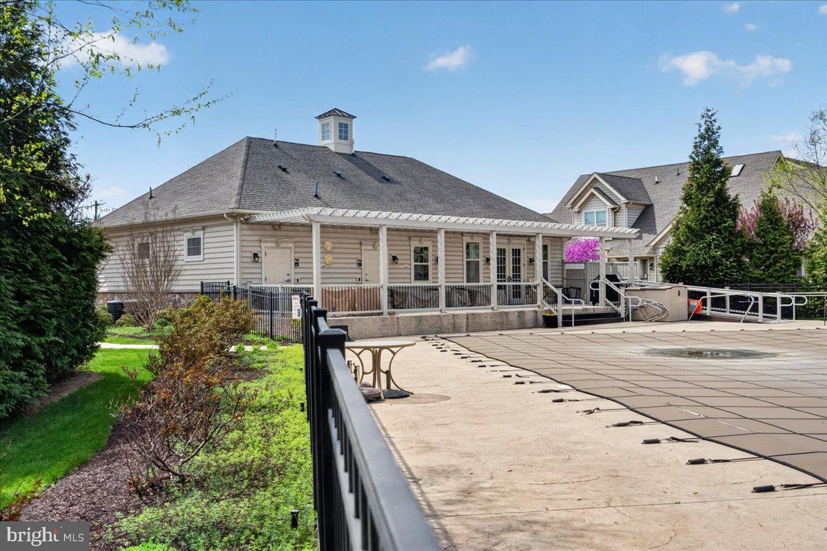 APPLEBROOK MEADOWS - Residential