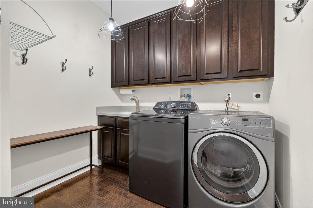 APPLEBROOK MEADOWS - Residential