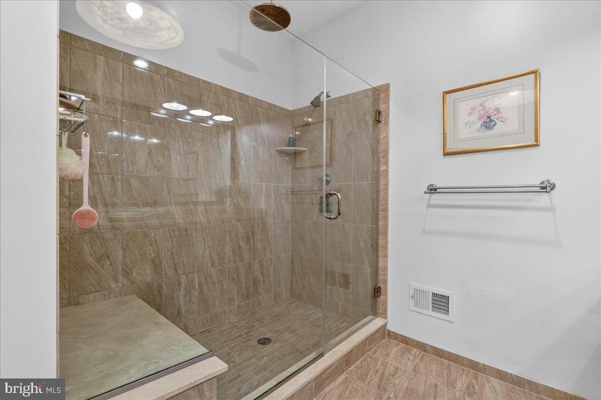 APPLEBROOK MEADOWS - Residential