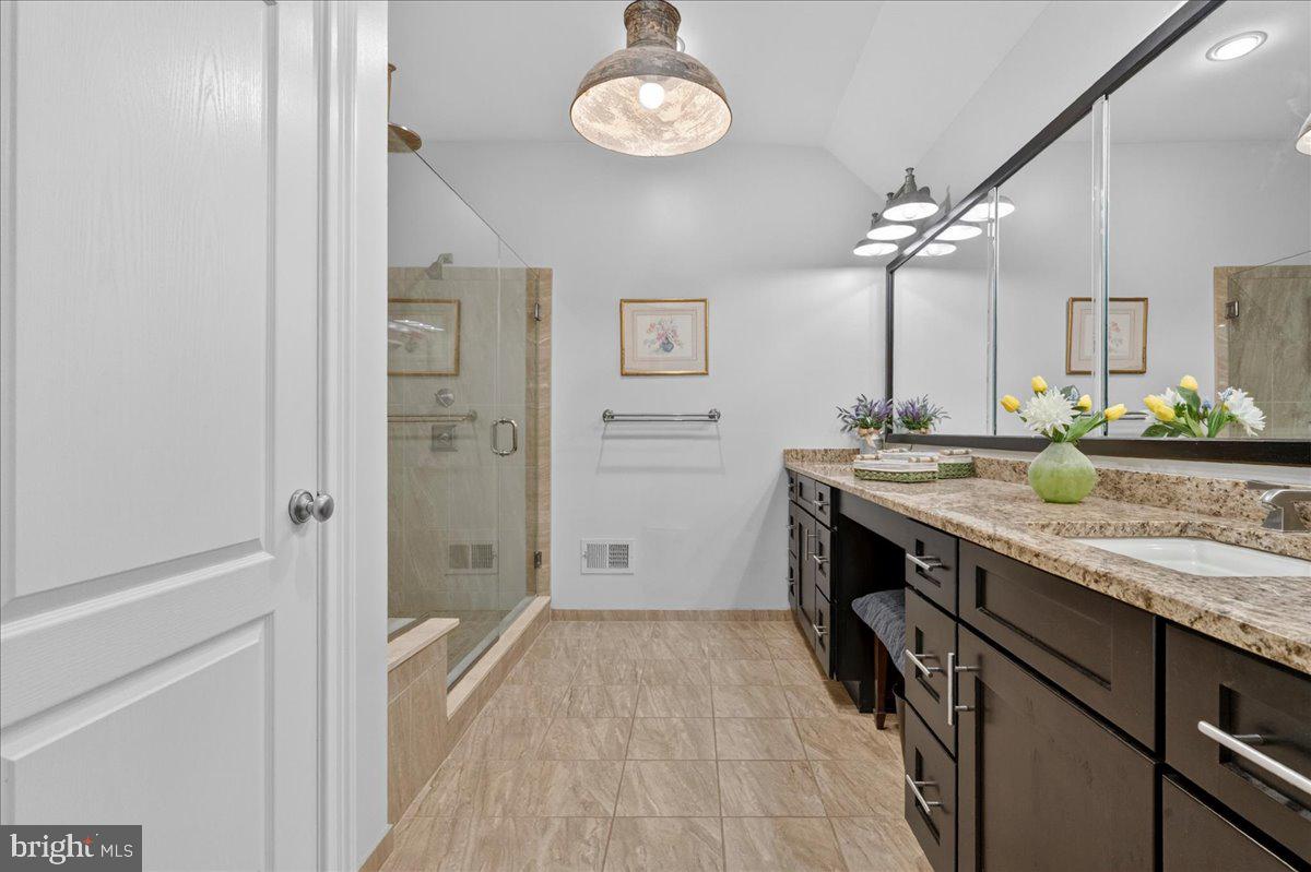 APPLEBROOK MEADOWS - Residential