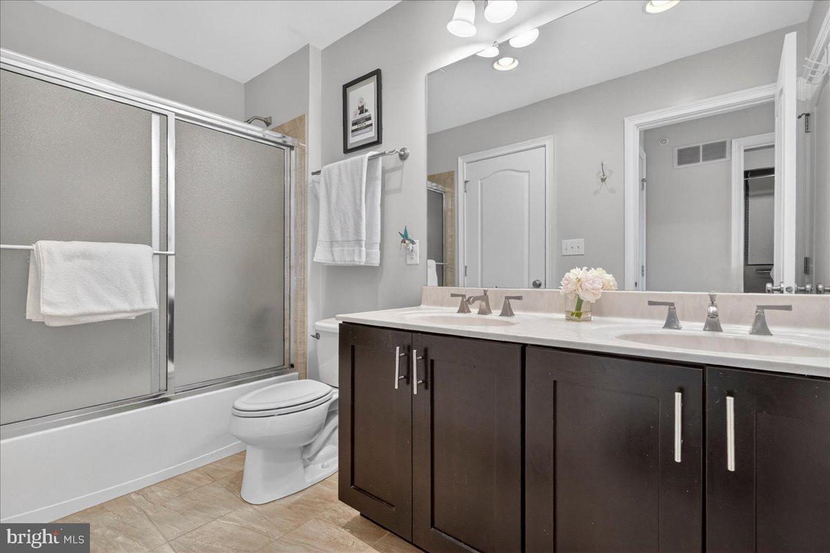 APPLEBROOK MEADOWS - Residential