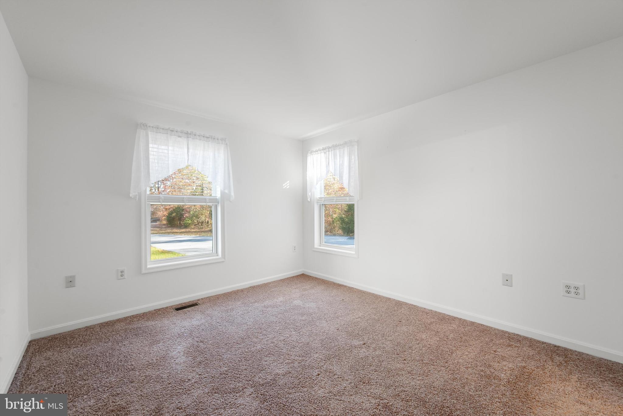 WHITINGS NECK - Residential