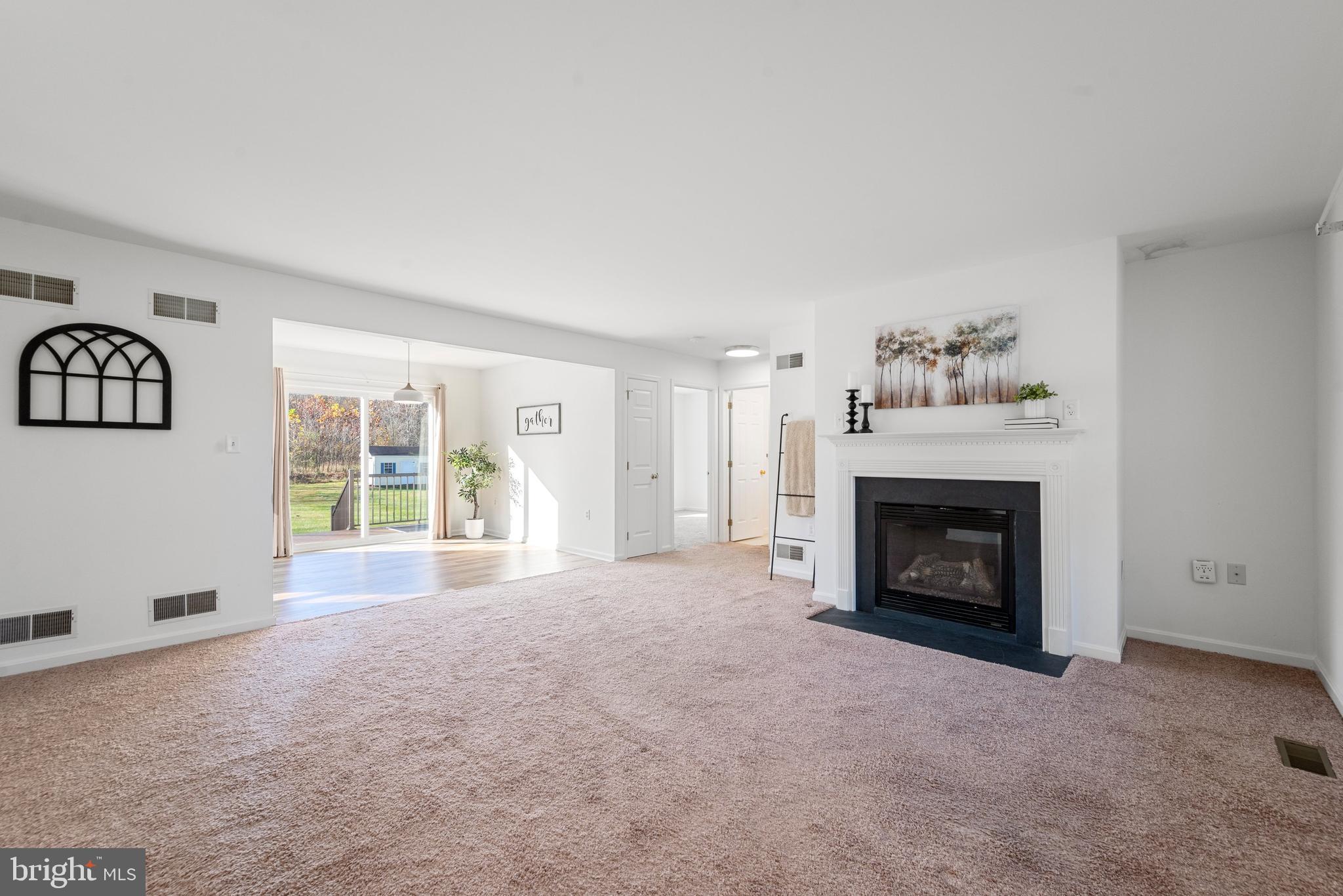 WHITINGS NECK - Residential