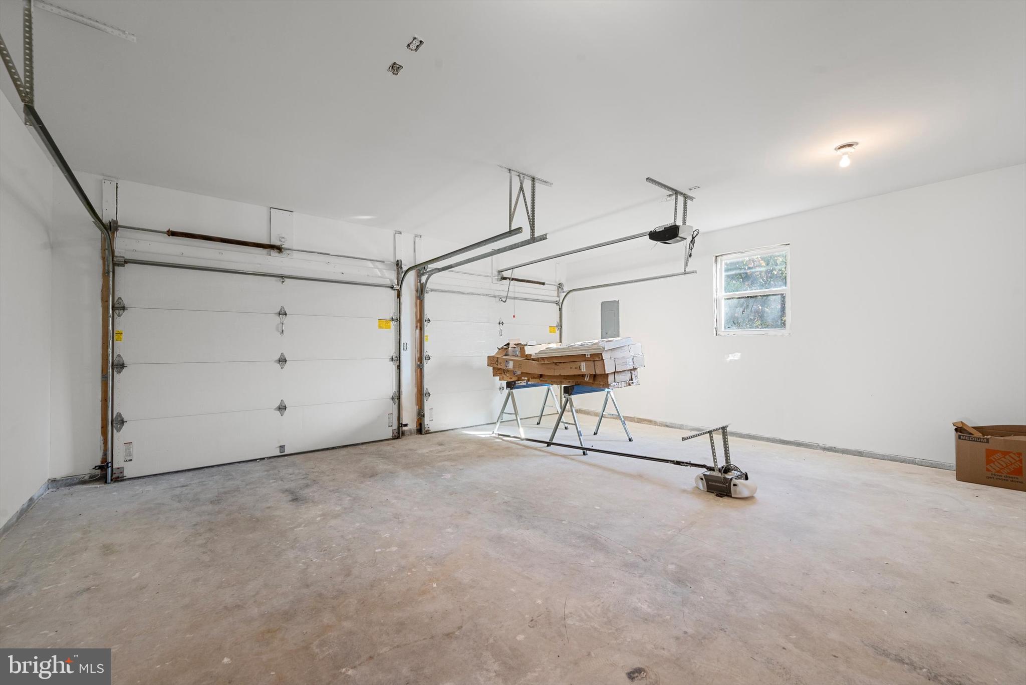 WHITINGS NECK - Residential