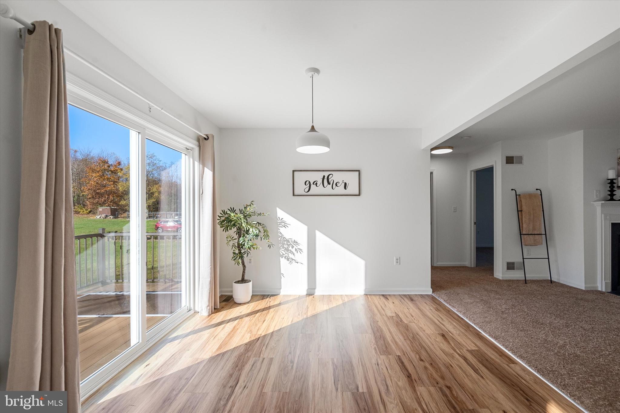 WHITINGS NECK - Residential