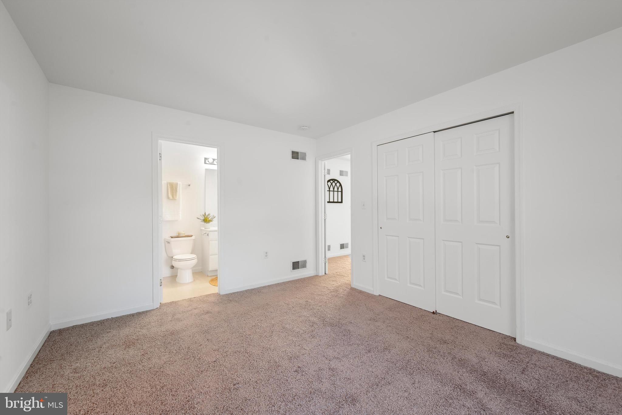 WHITINGS NECK - Residential