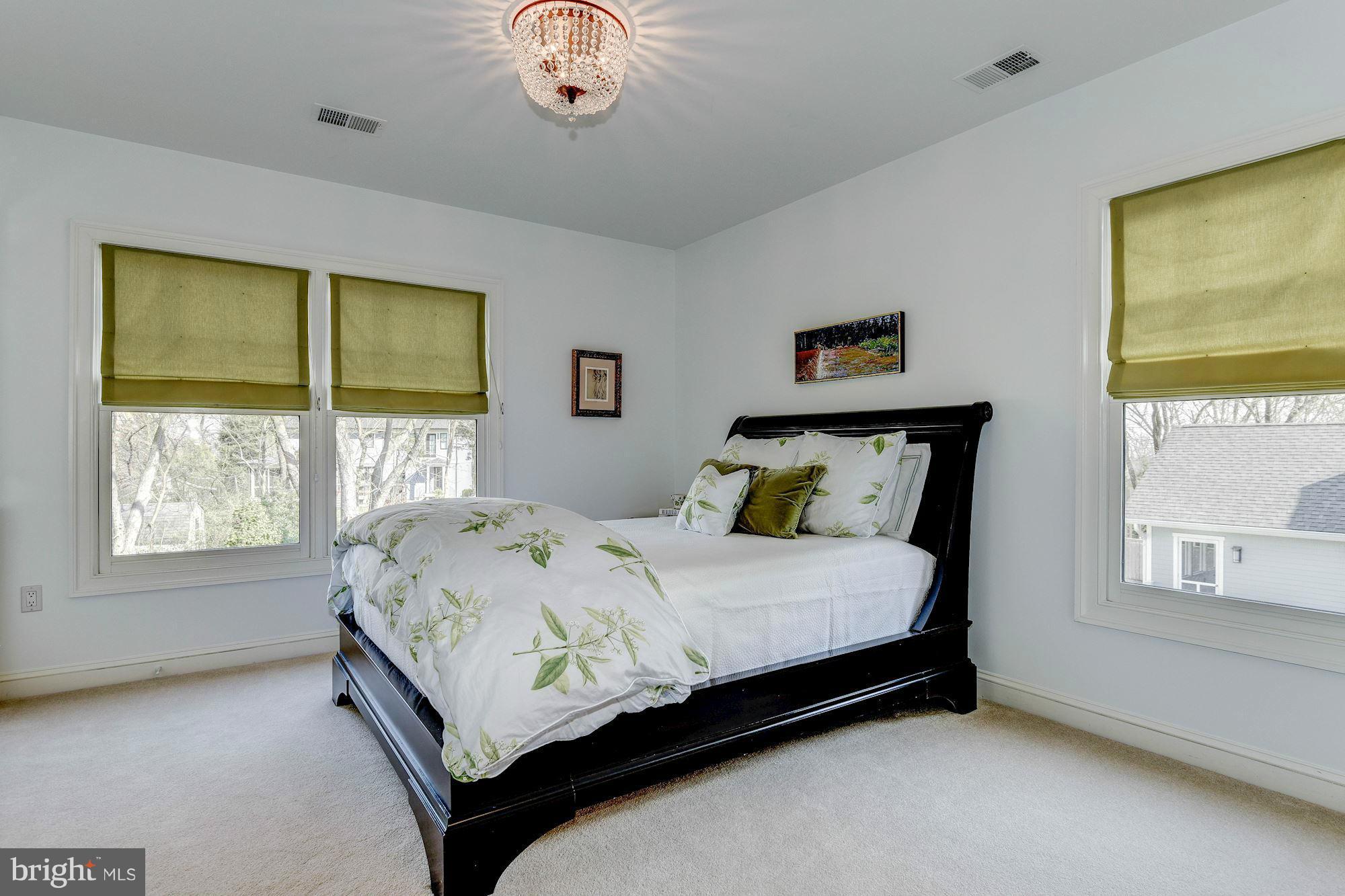 FRANKLIN PARK - Residential