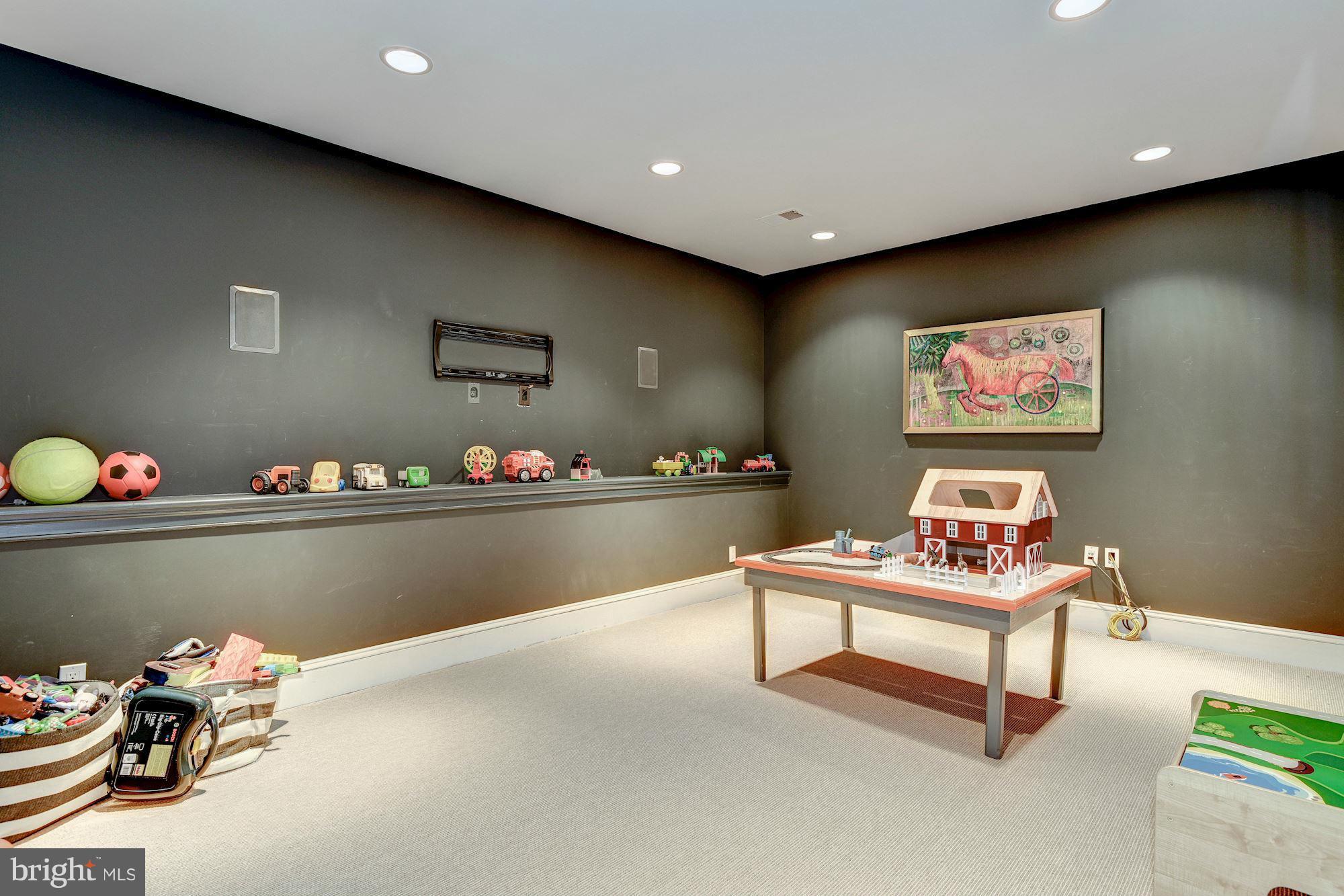 FRANKLIN PARK - Residential