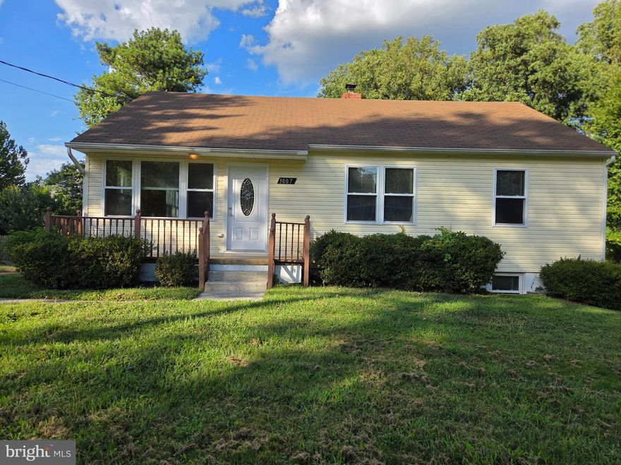 Don’t miss this rare find! Spacious 5-bedroom home on nearly ¾ acre in a quiet area, just minutes from Vienna Metro — all for only $3,800/month.