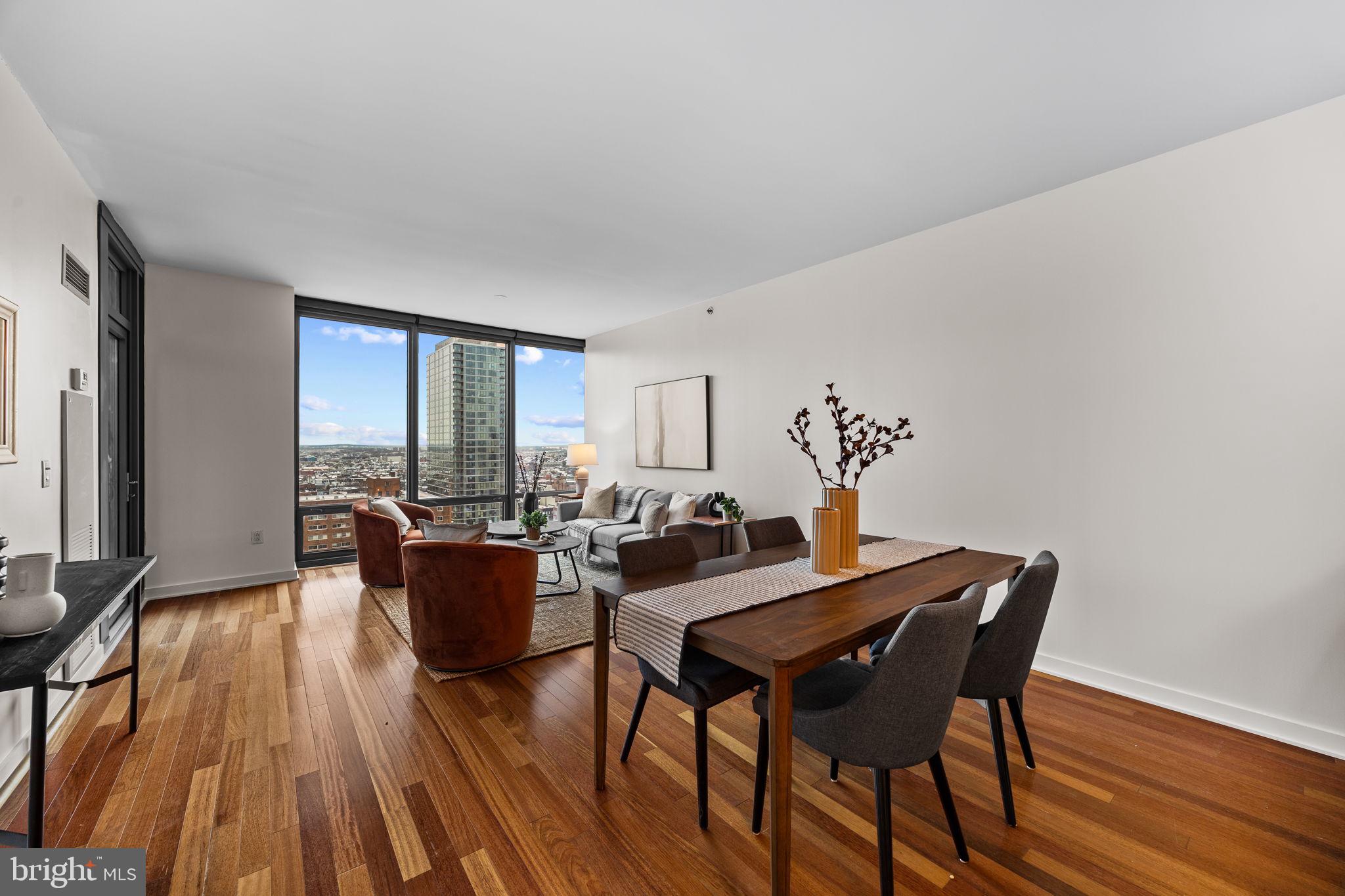 RITTENHOUSE SQUARE - Residential