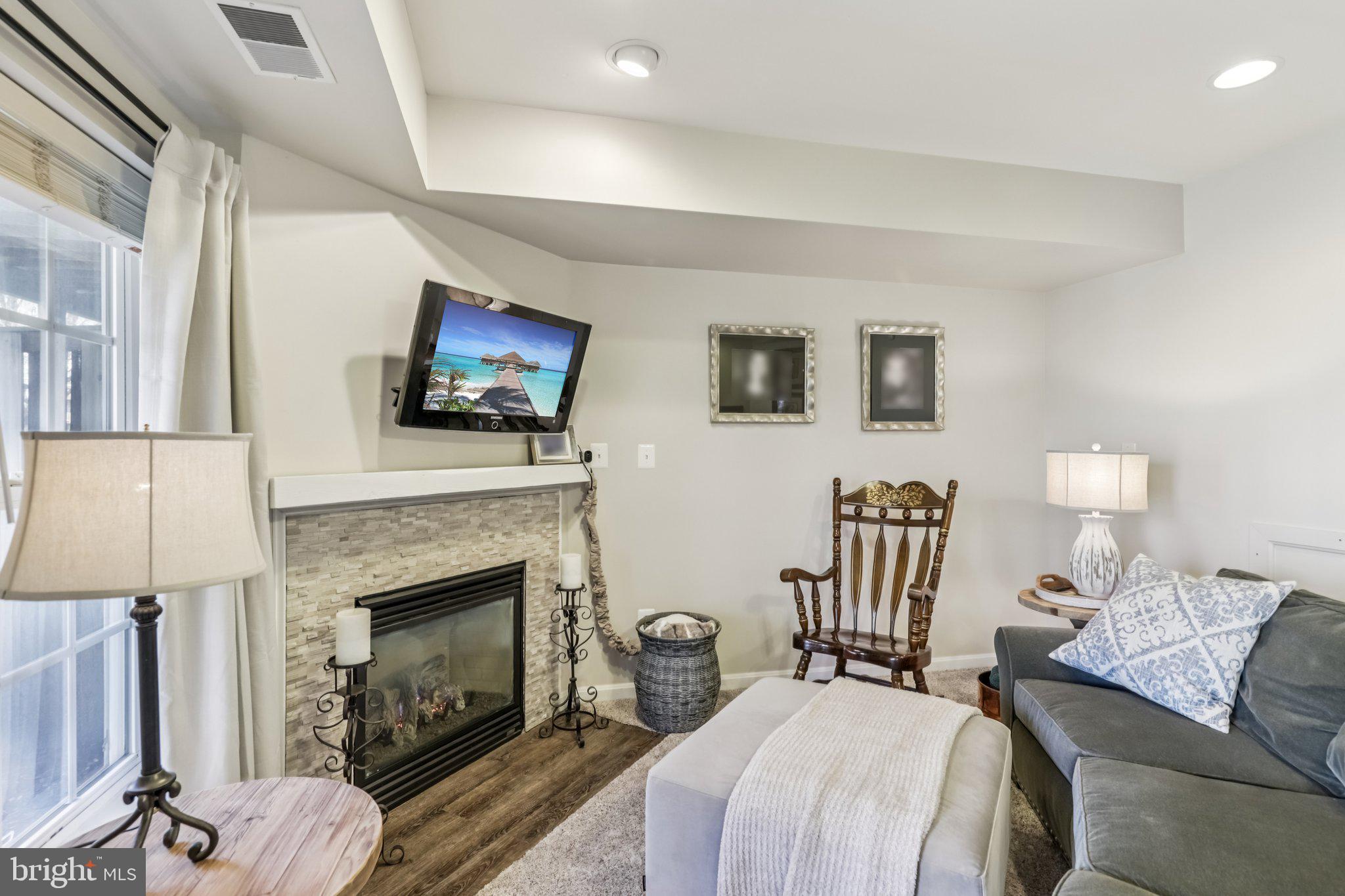 STONE RIDGE NORTH - Residential