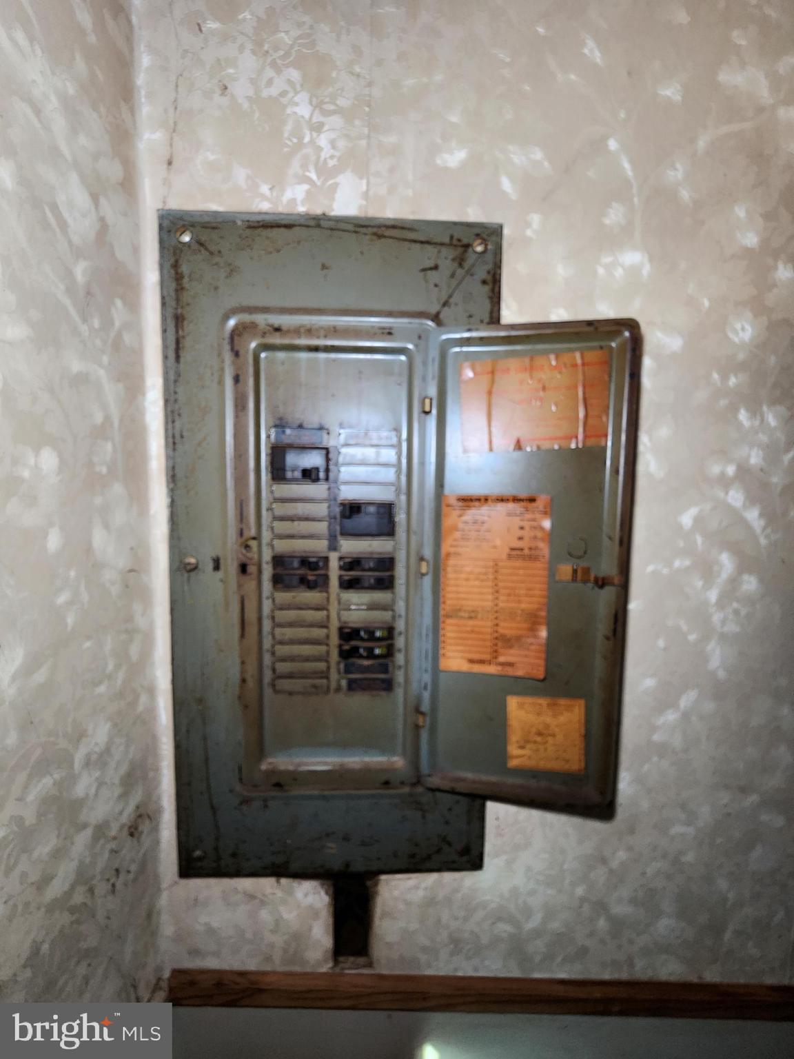 ROCKCREST - Residential