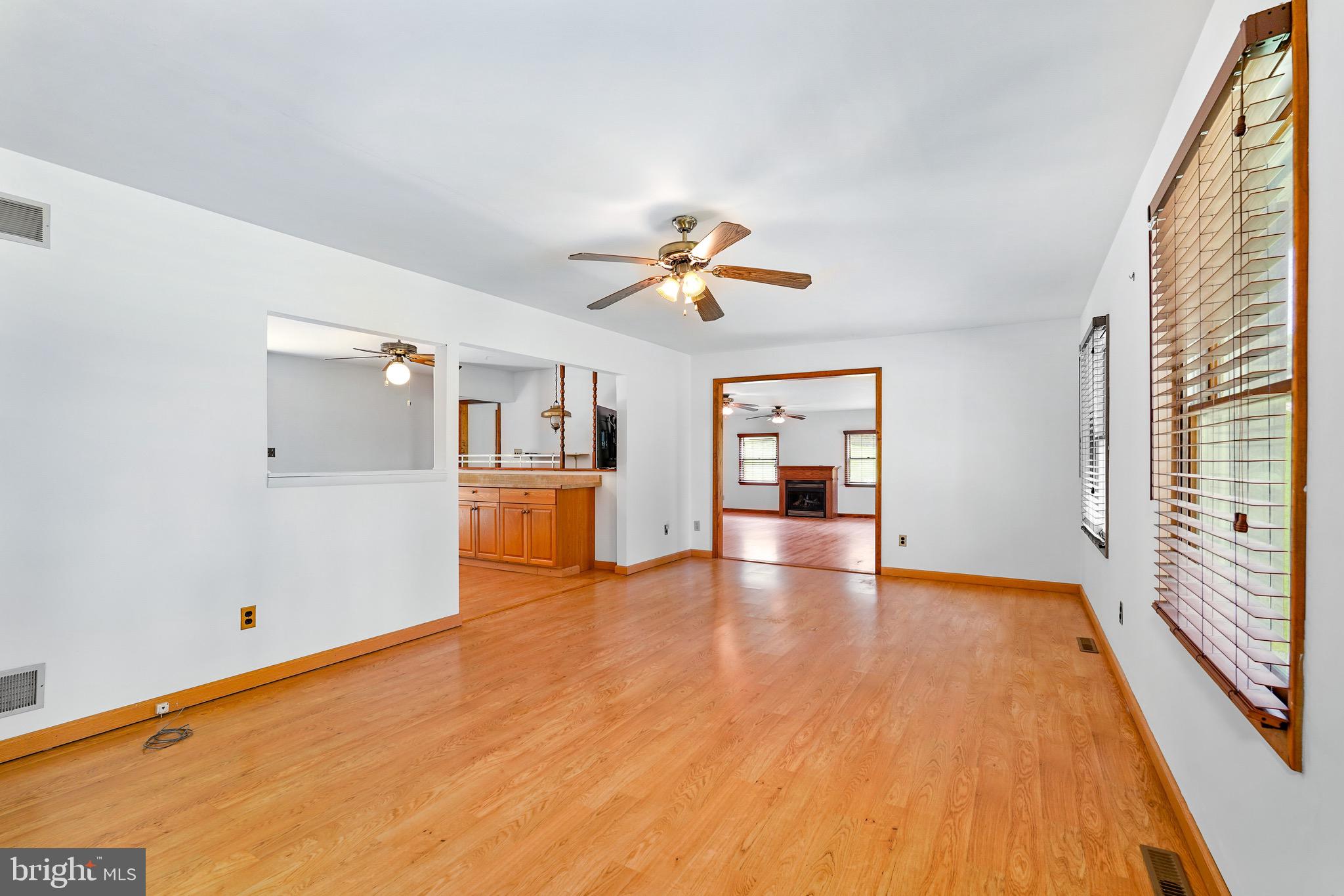 CHESAPEAKE ISLE - Residential