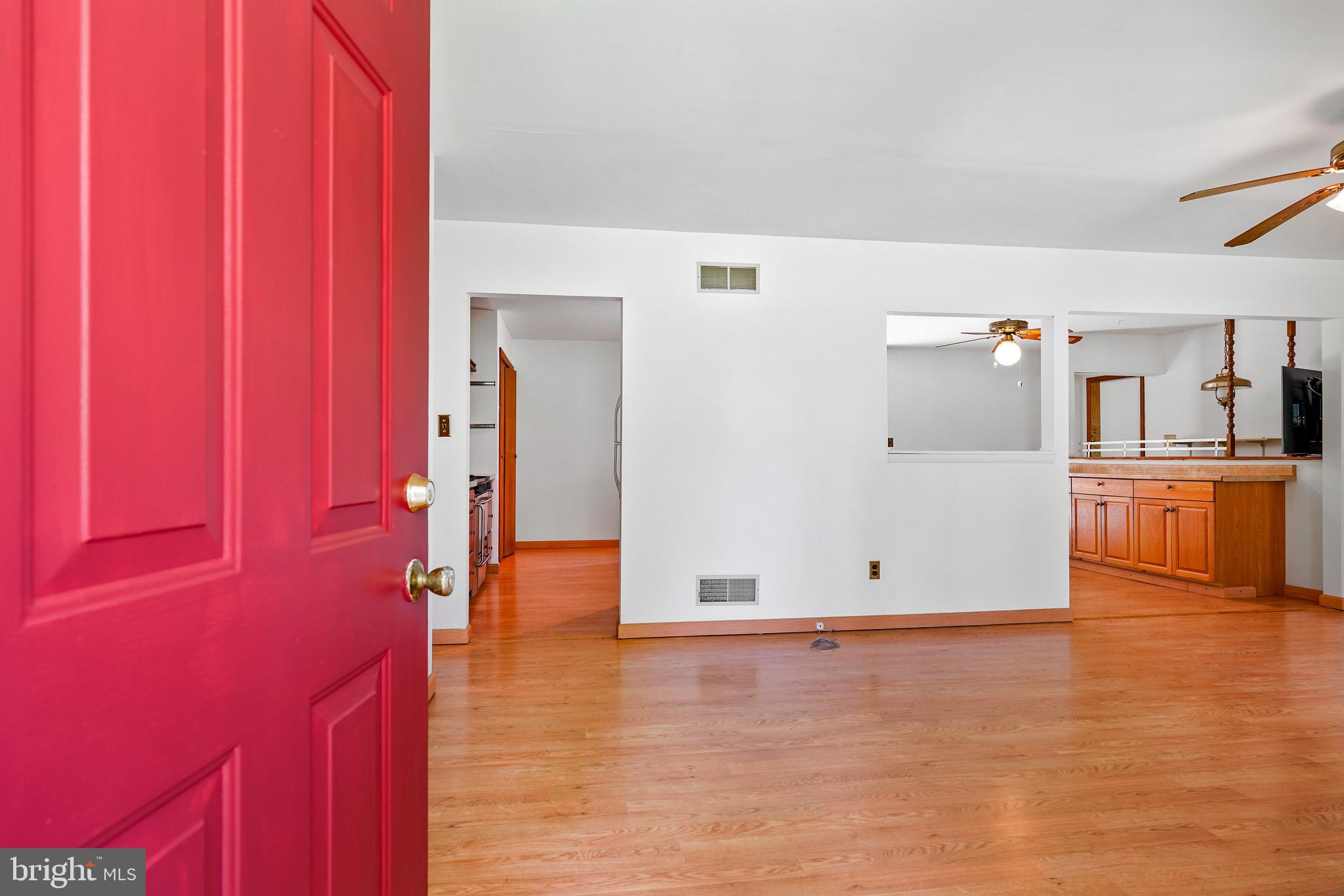 CHESAPEAKE ISLE - Residential