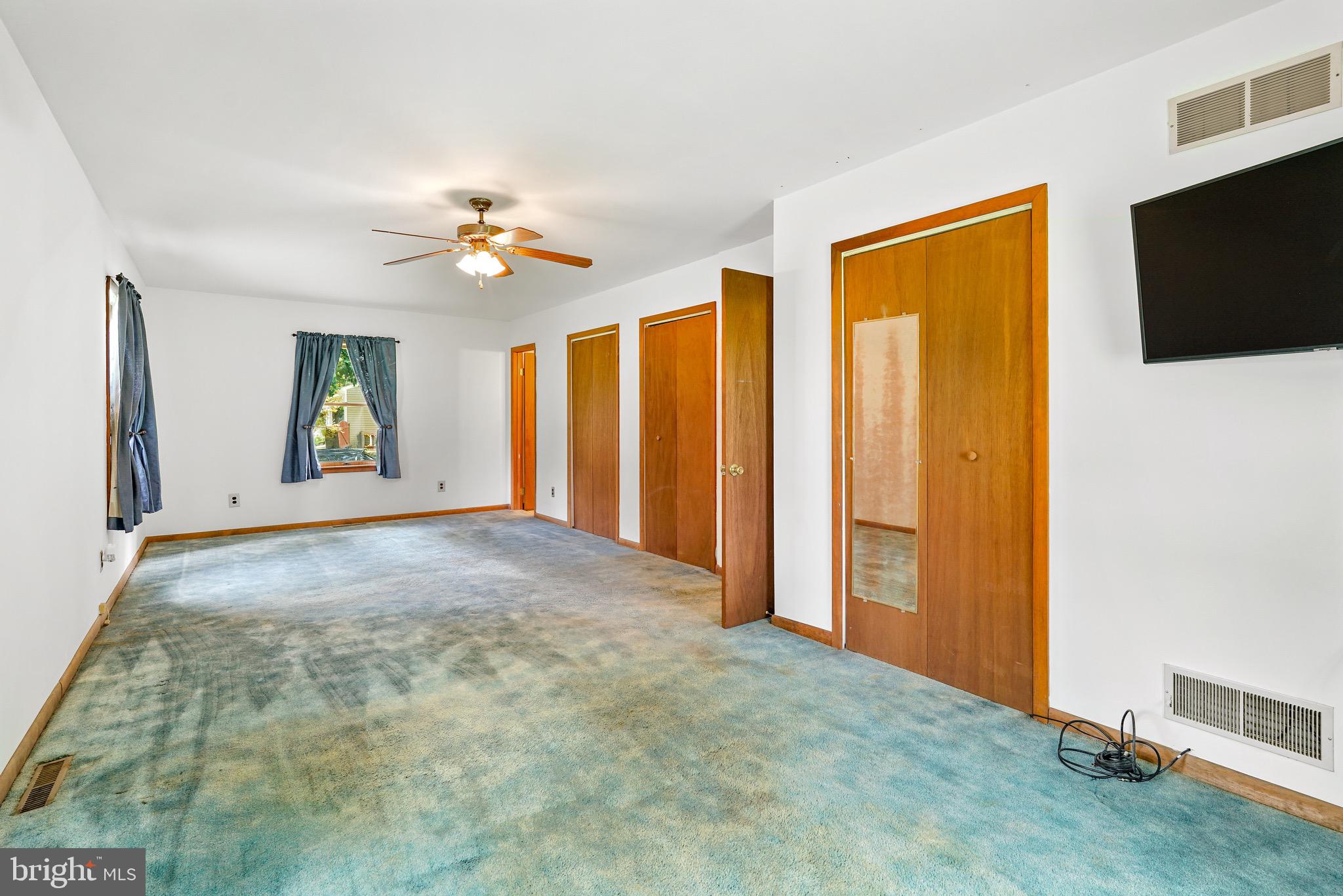 CHESAPEAKE ISLE - Residential