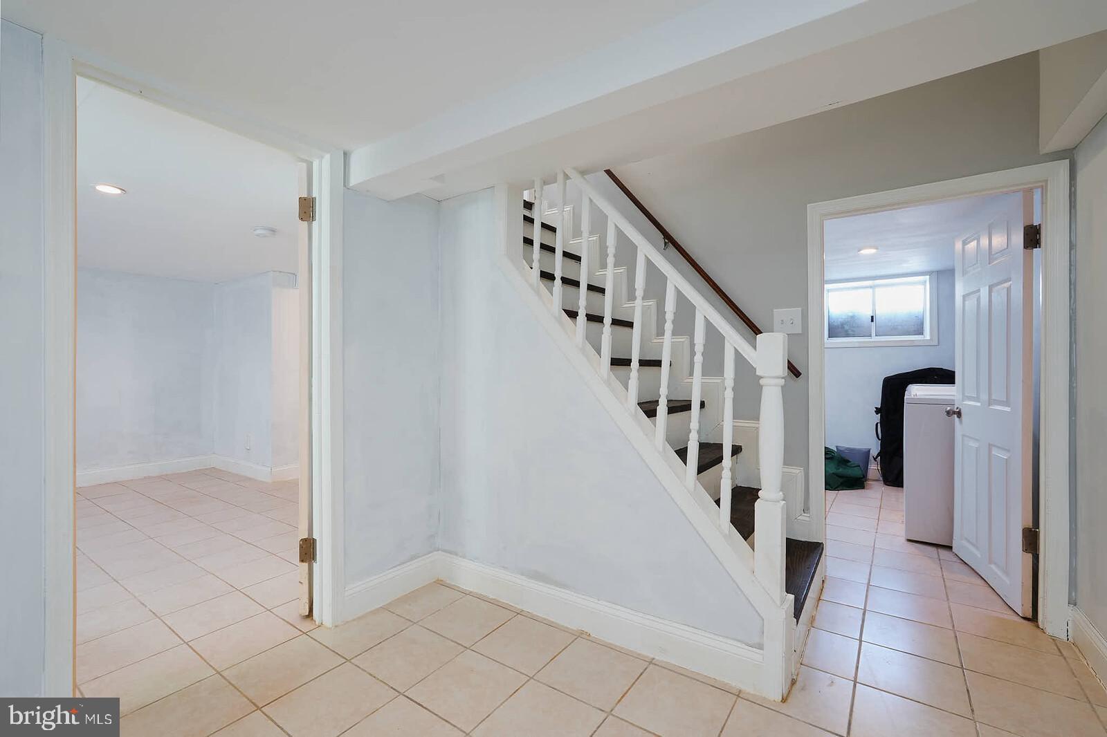 WEST LANHAM HILLS - Residential