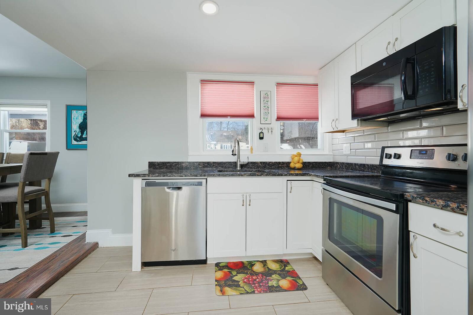 WEST LANHAM HILLS - Residential