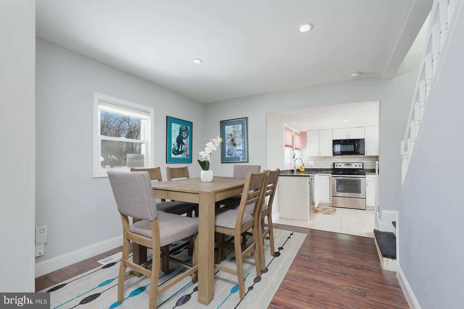 WEST LANHAM HILLS - Residential