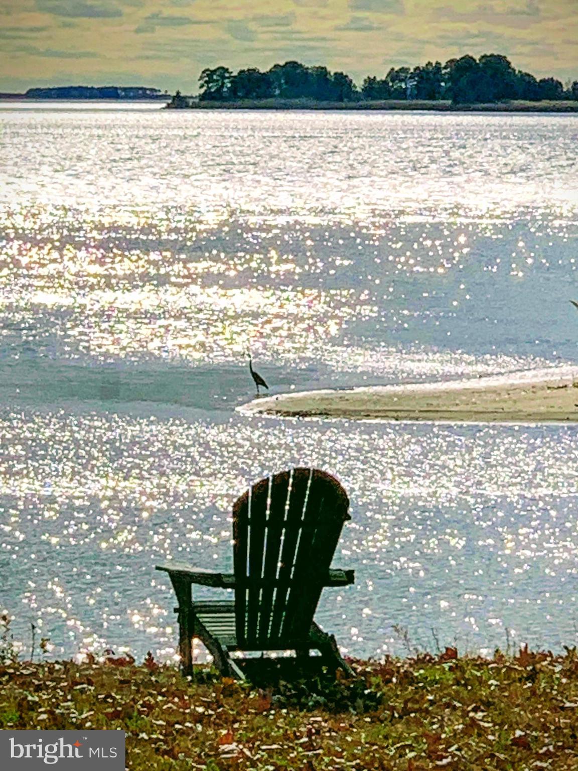 BROAD NECK - Residential