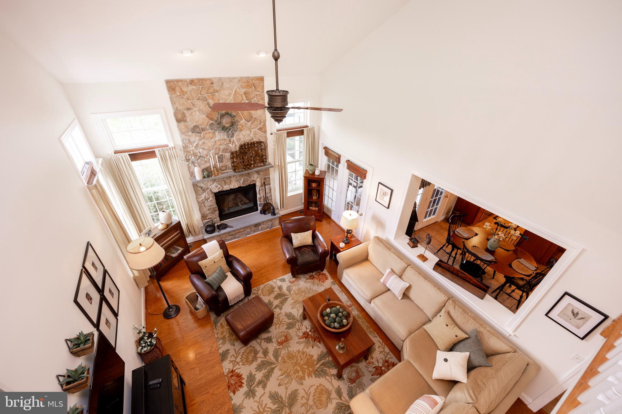 EAGLES PEAK - Residential