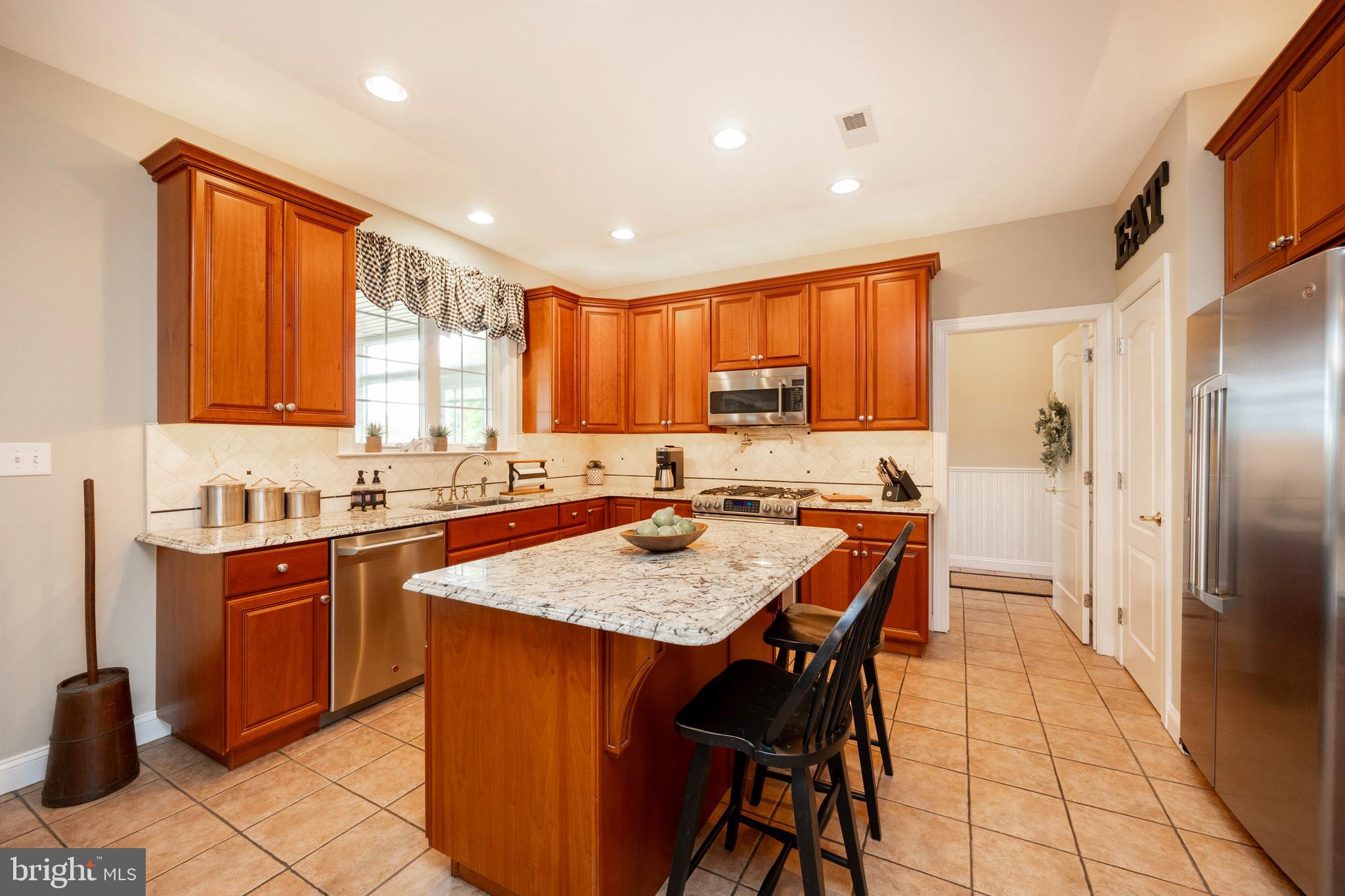 EAGLES PEAK - Residential