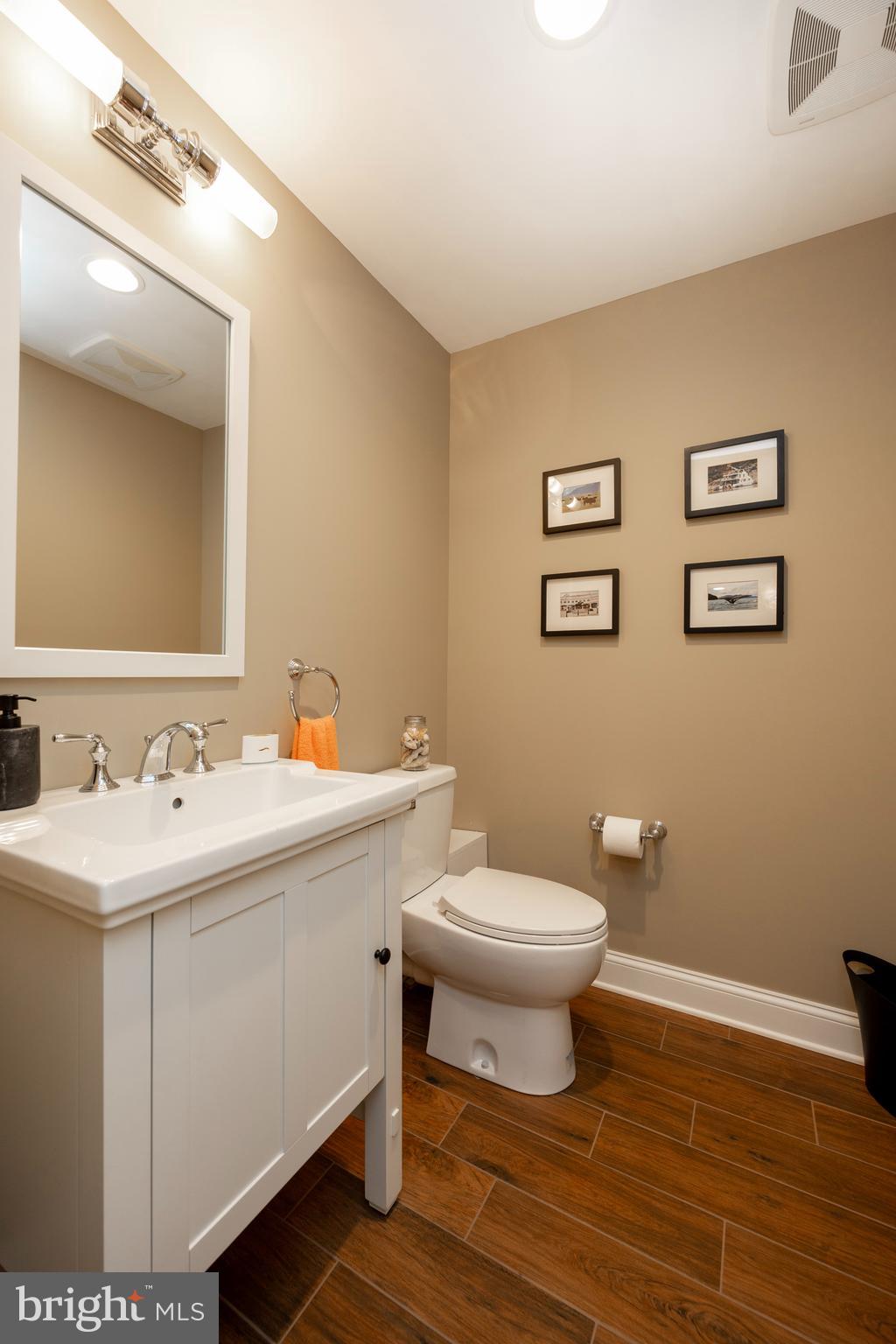 EAGLES PEAK - Residential