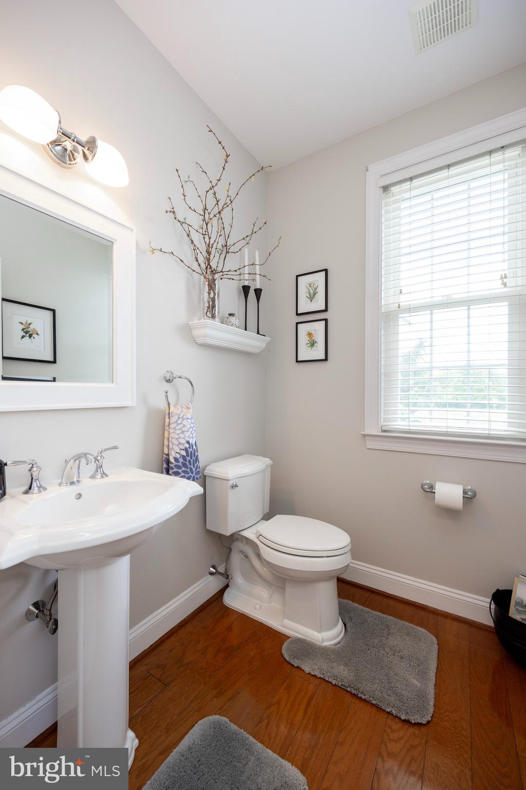 EAGLES PEAK - Residential