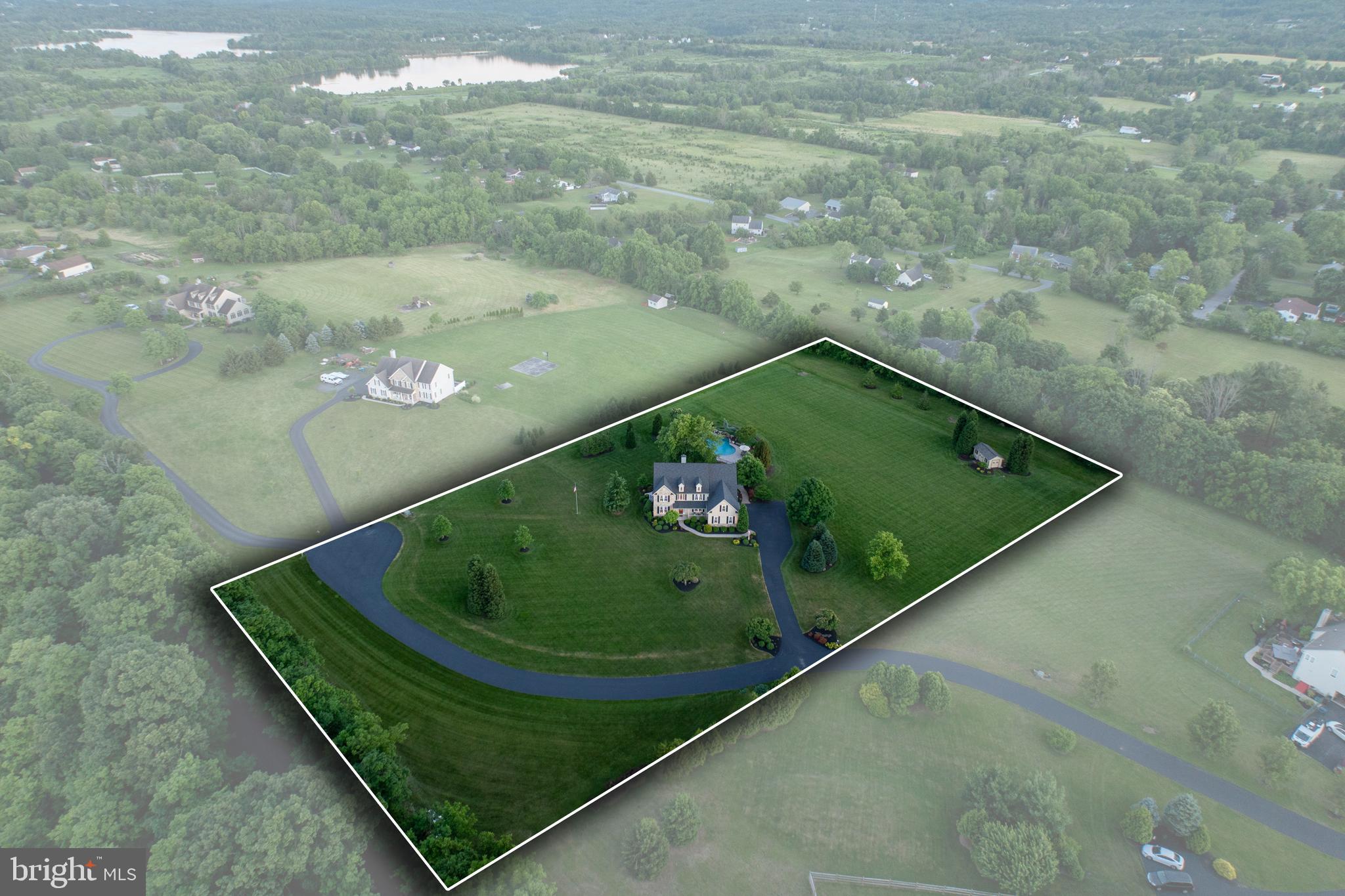 EAGLES PEAK - Residential