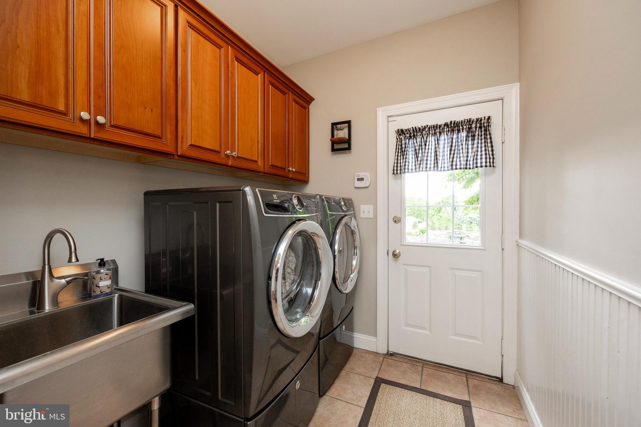 EAGLES PEAK - Residential