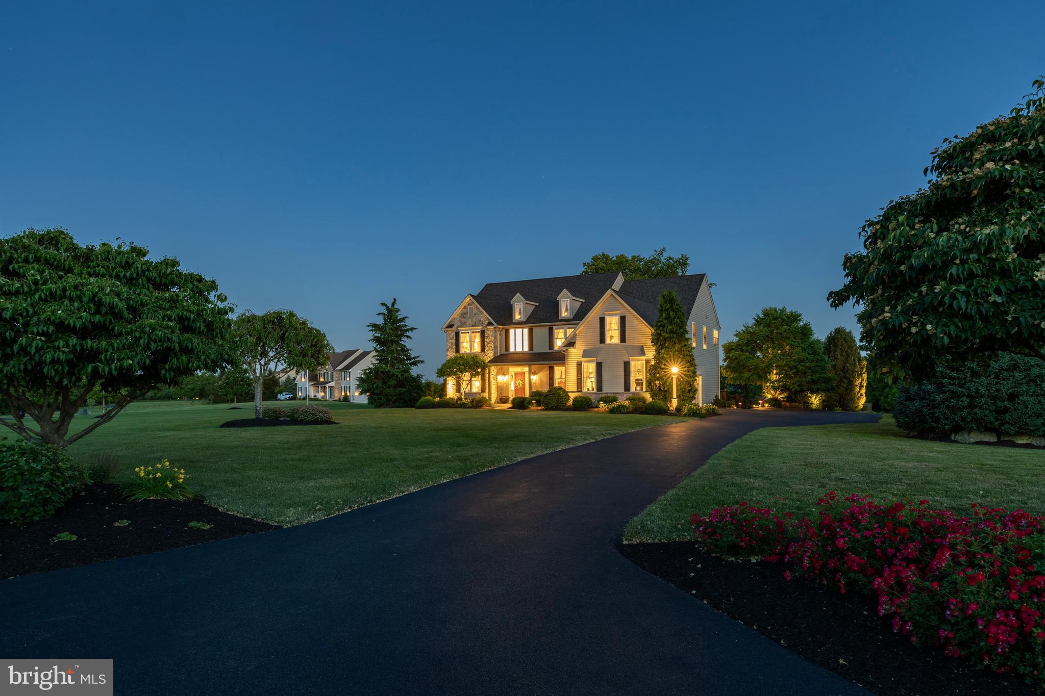 EAGLES PEAK - Residential