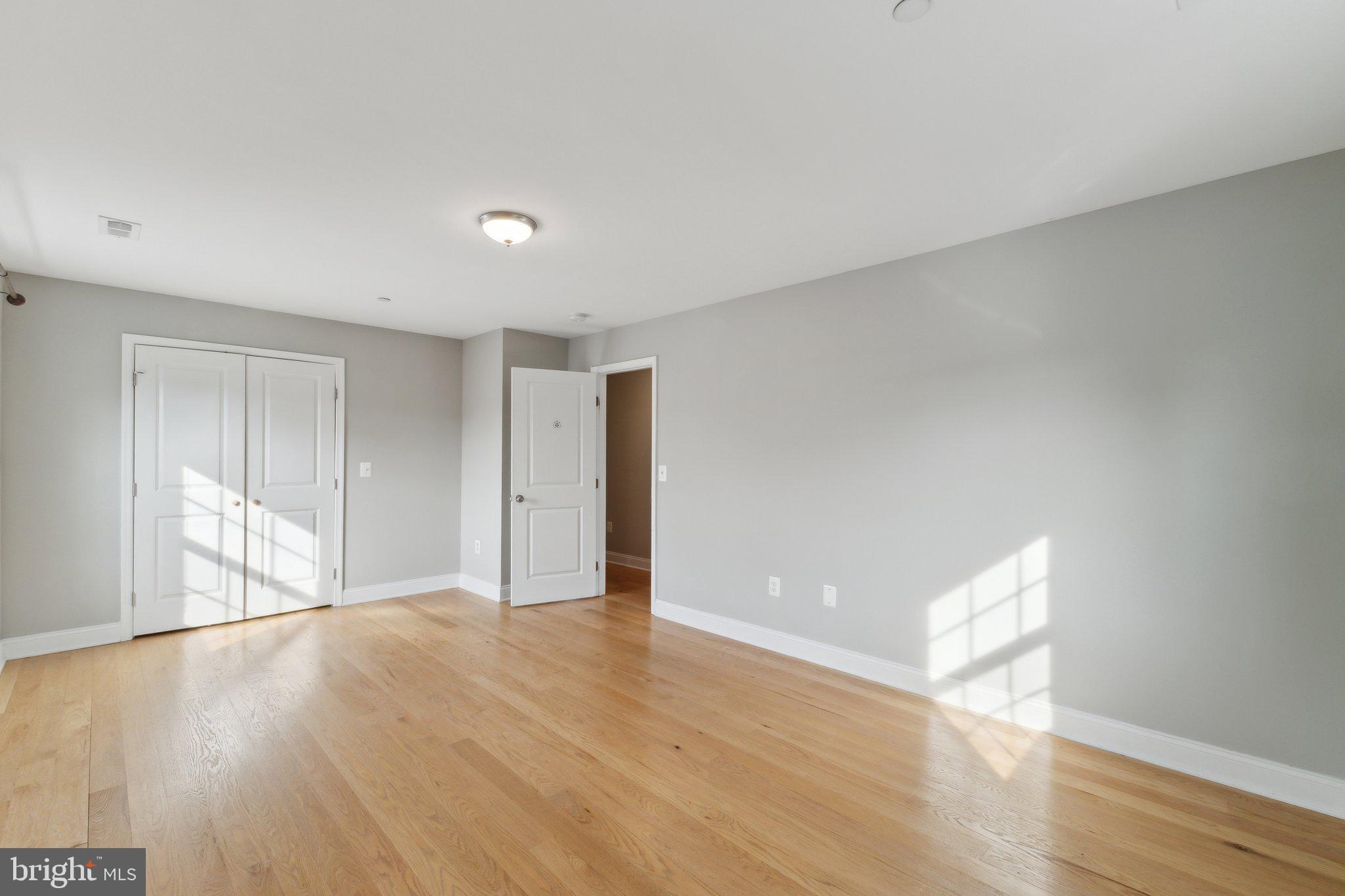 WHITE HOUSE HEIGHTS - Residential