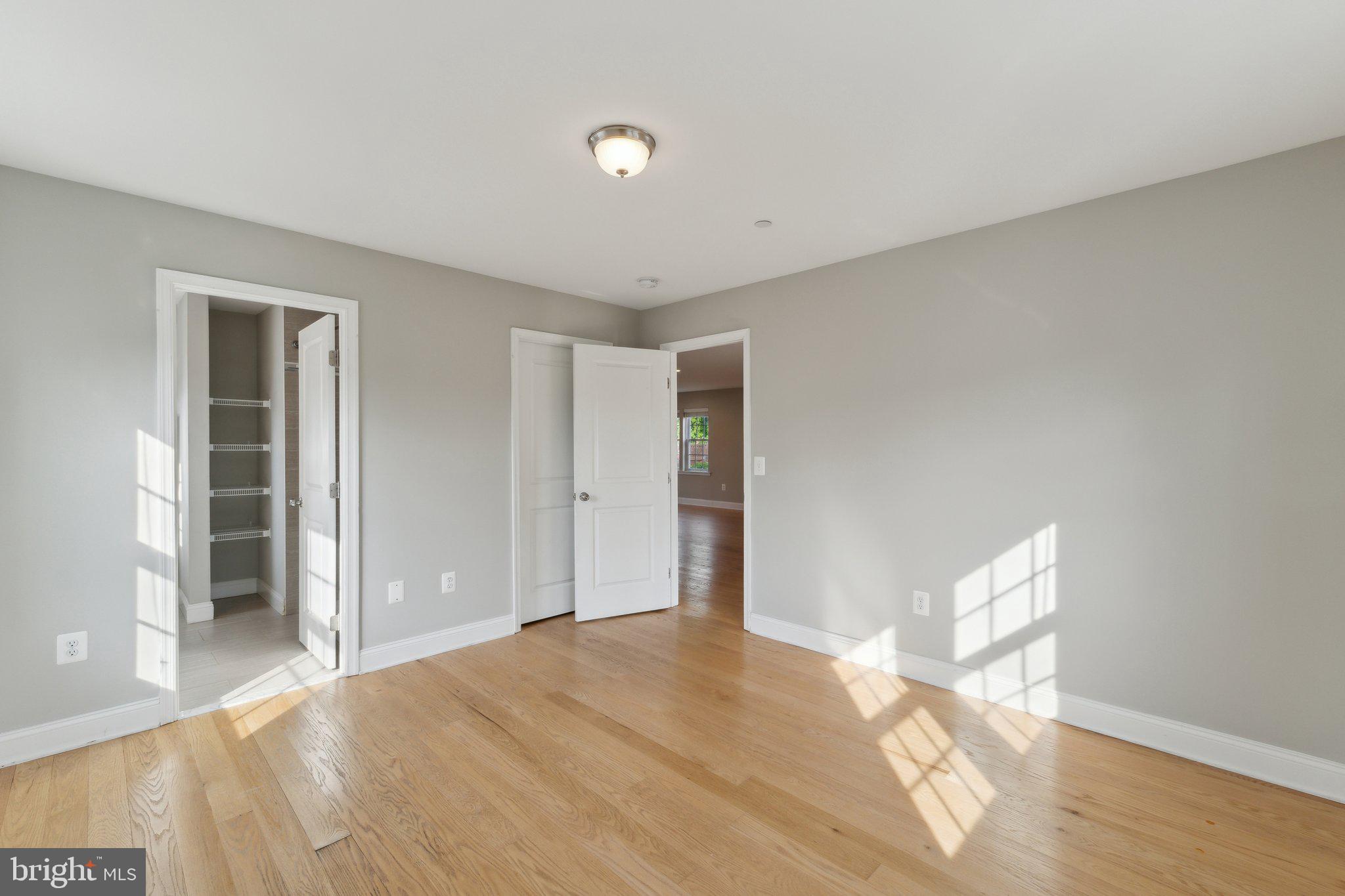 WHITE HOUSE HEIGHTS - Residential