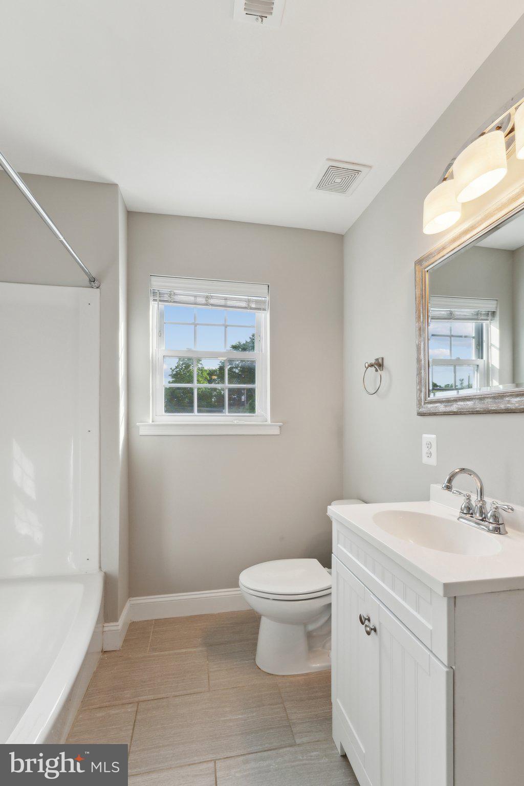 WHITE HOUSE HEIGHTS - Residential