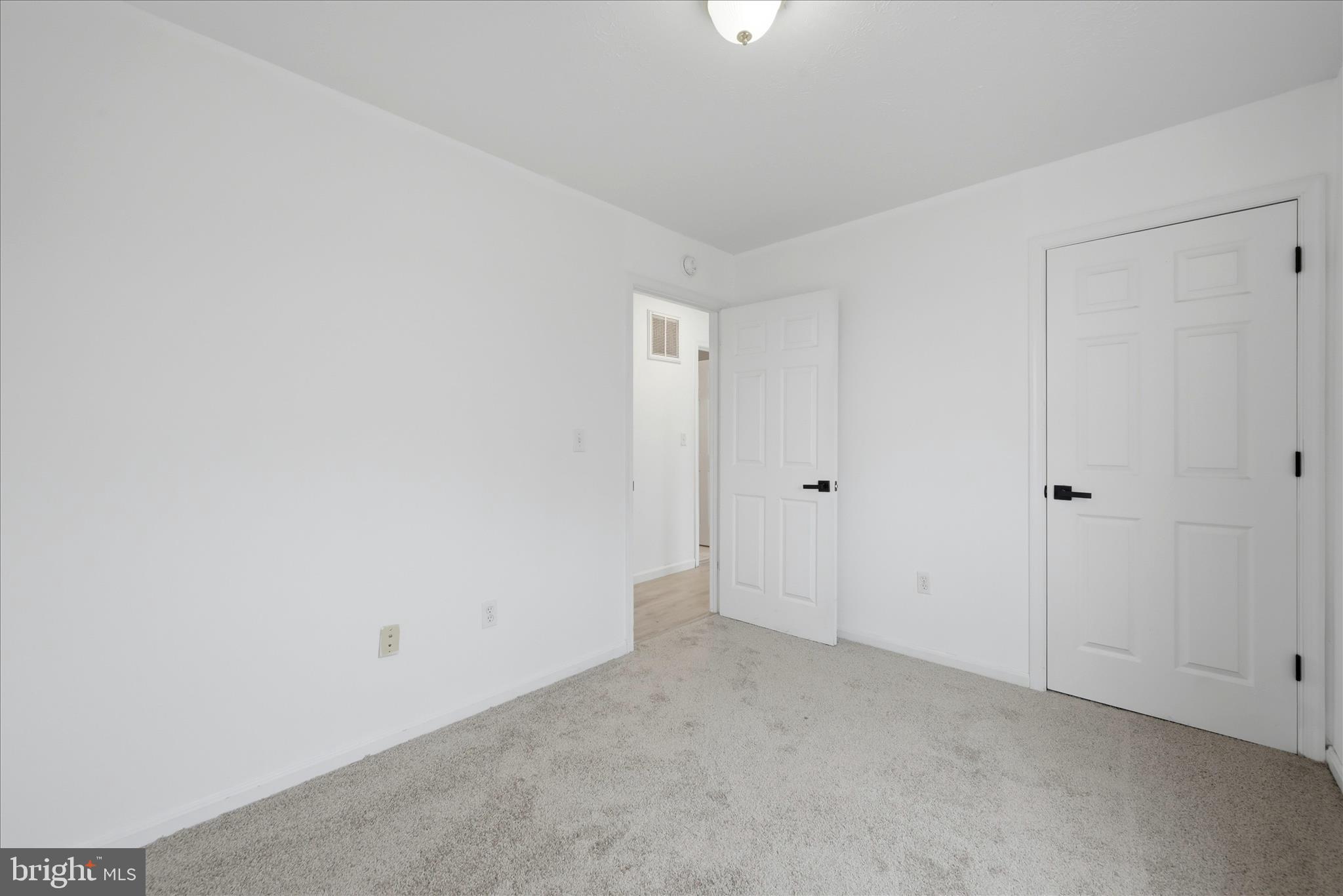 TOWN OF STRASBURG - Residential