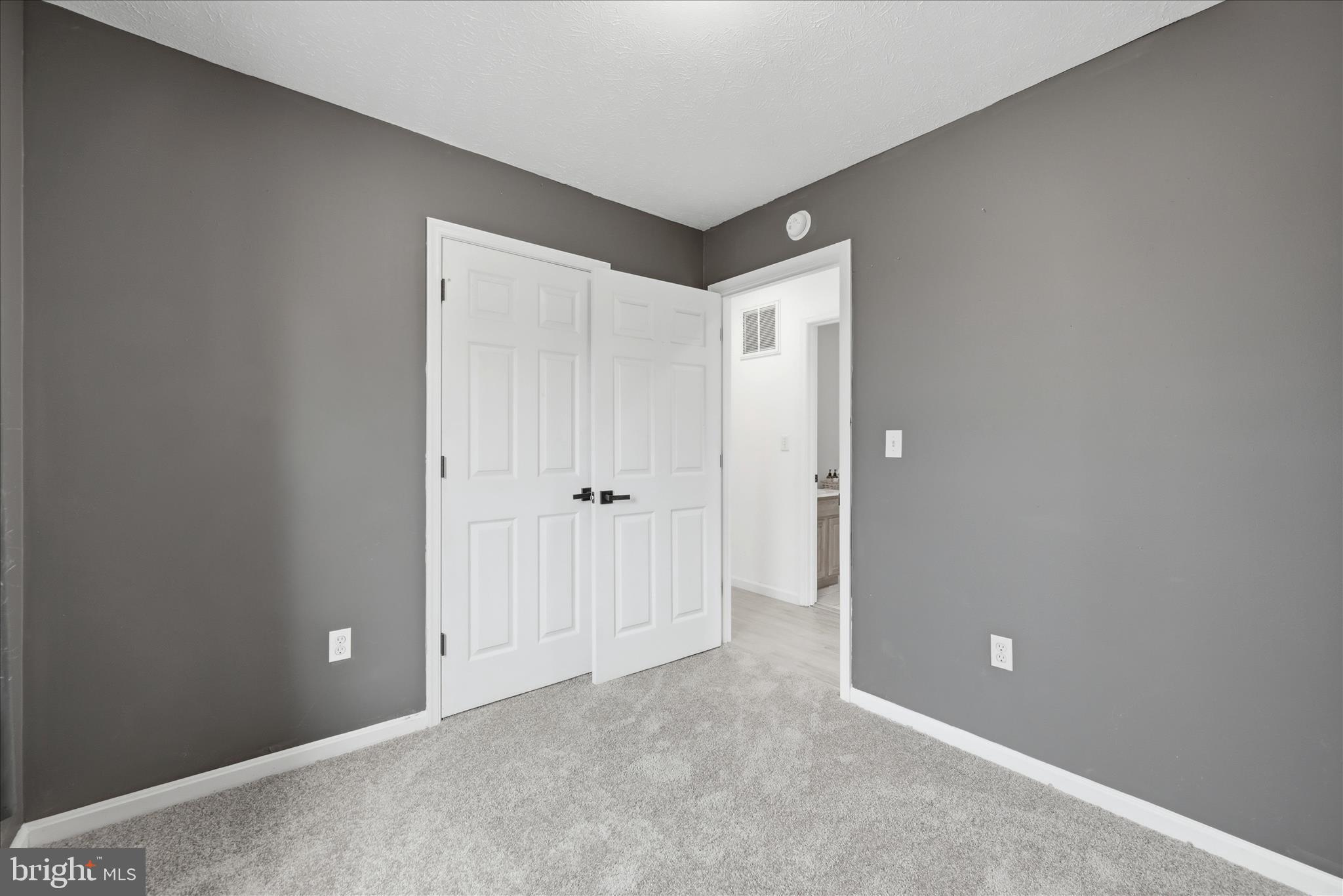 TOWN OF STRASBURG - Residential