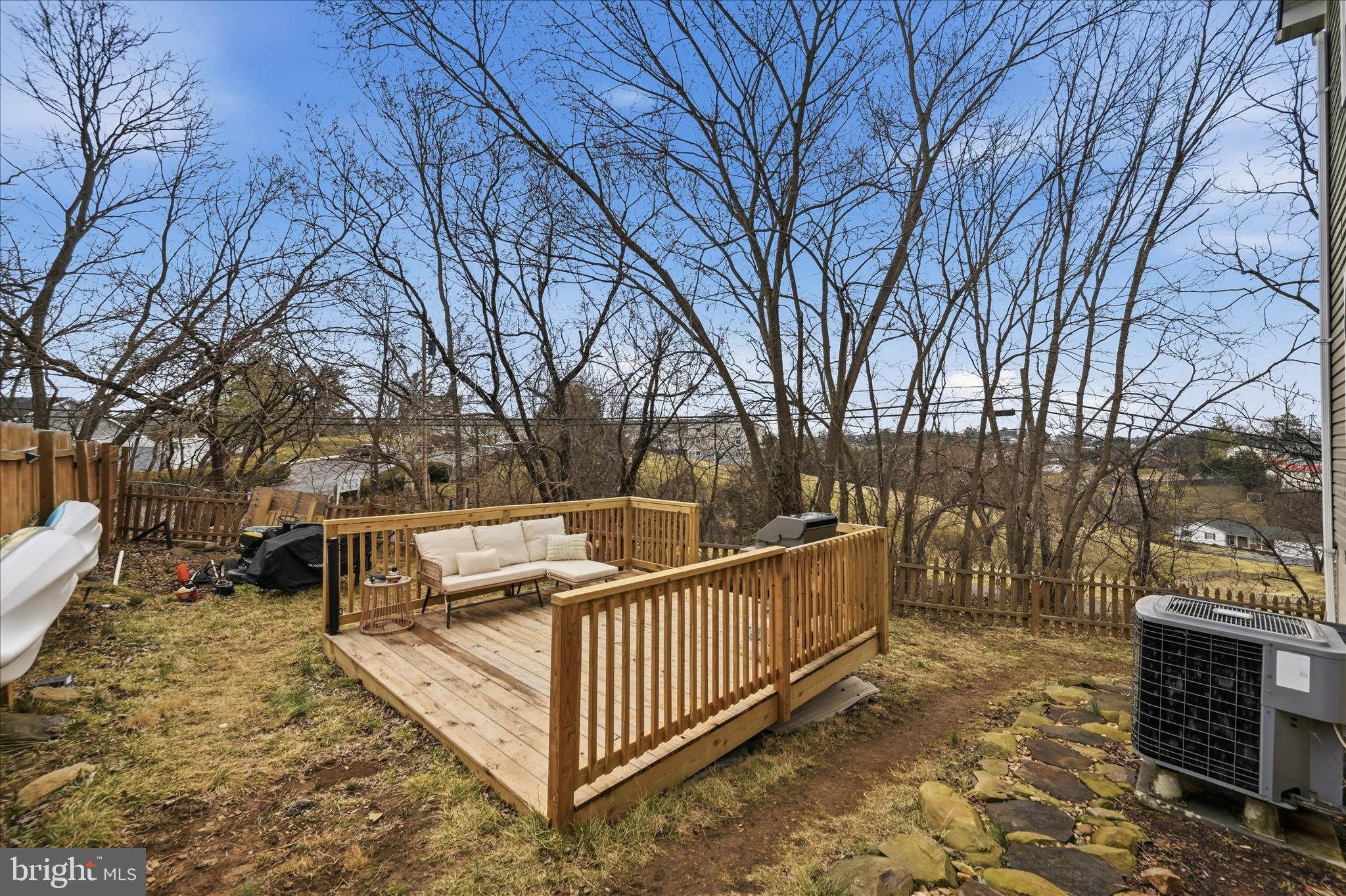 TOWN OF STRASBURG - Residential