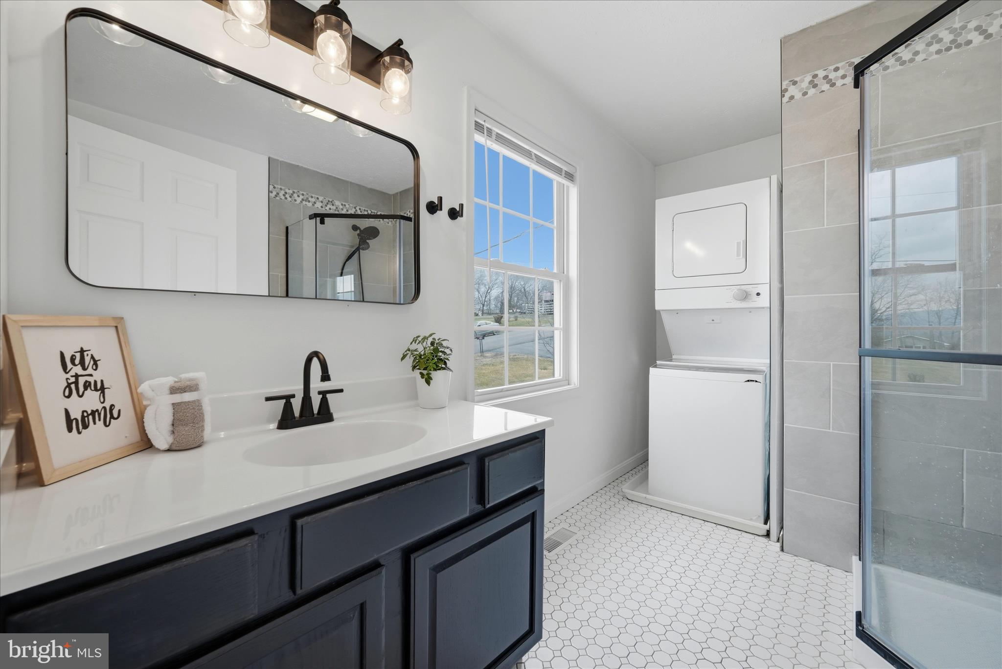 TOWN OF STRASBURG - Residential