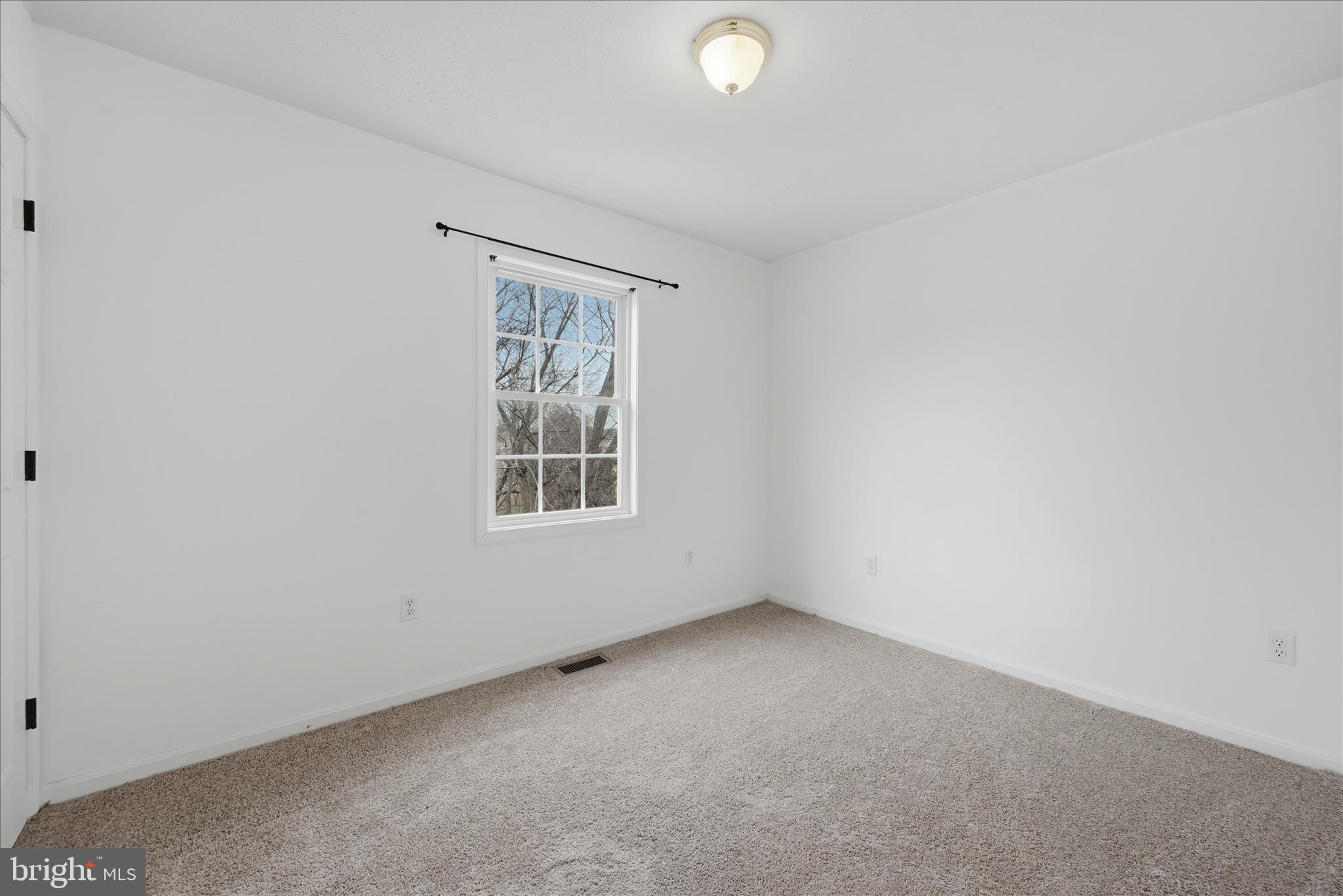 TOWN OF STRASBURG - Residential