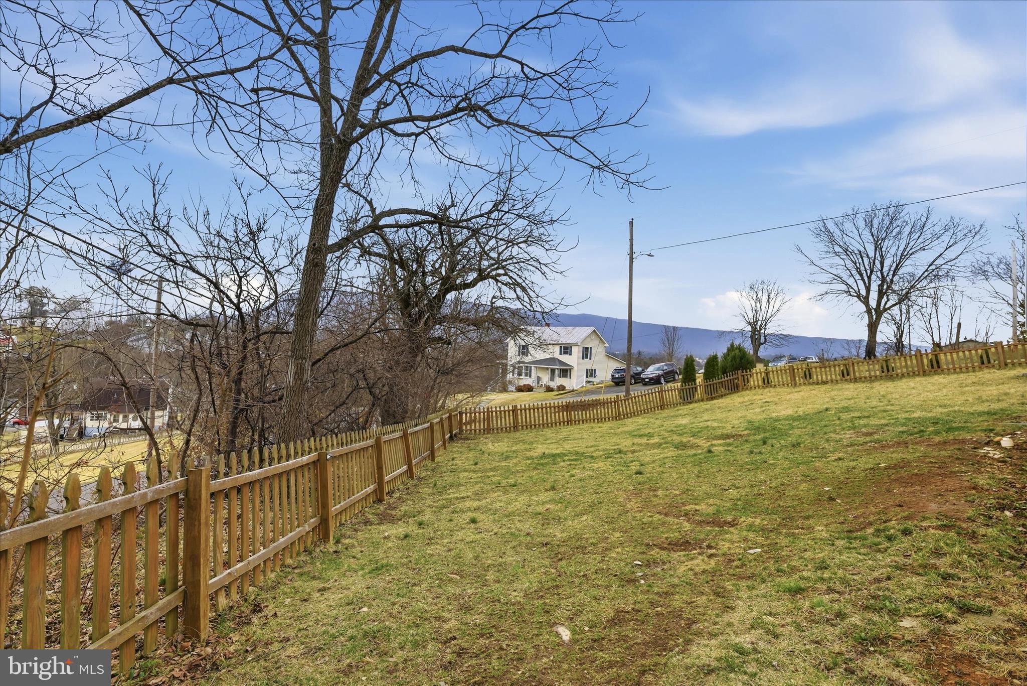 TOWN OF STRASBURG - Residential