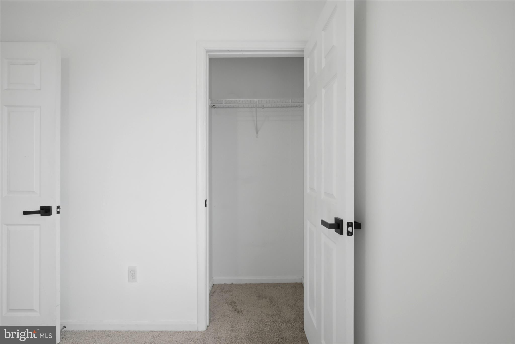 TOWN OF STRASBURG - Residential