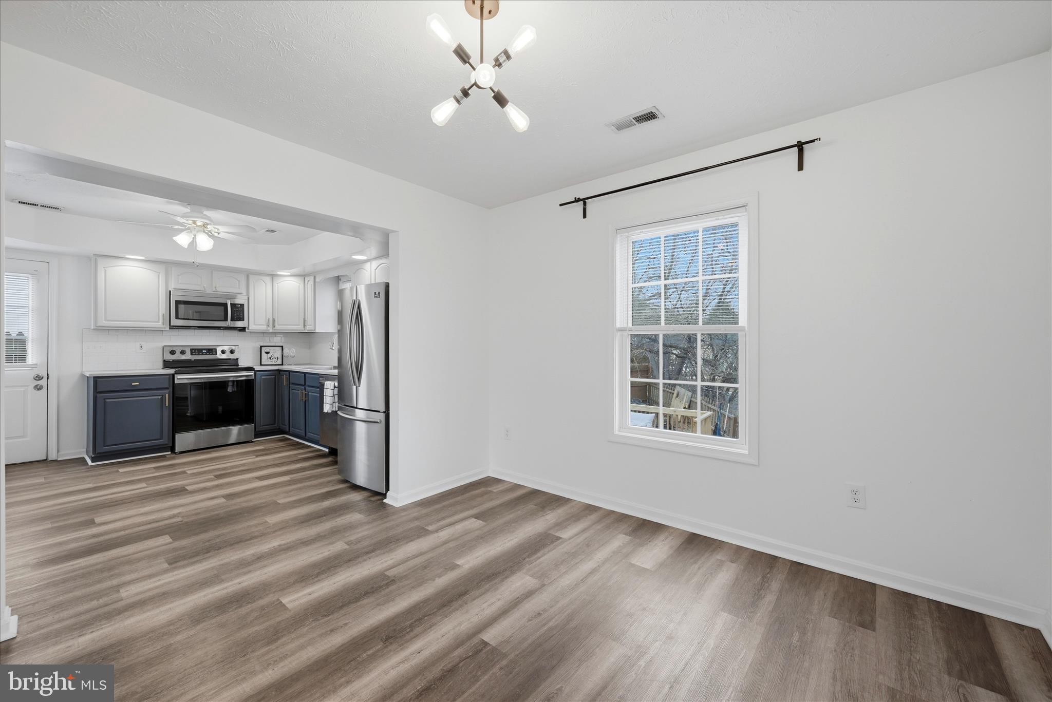 TOWN OF STRASBURG - Residential