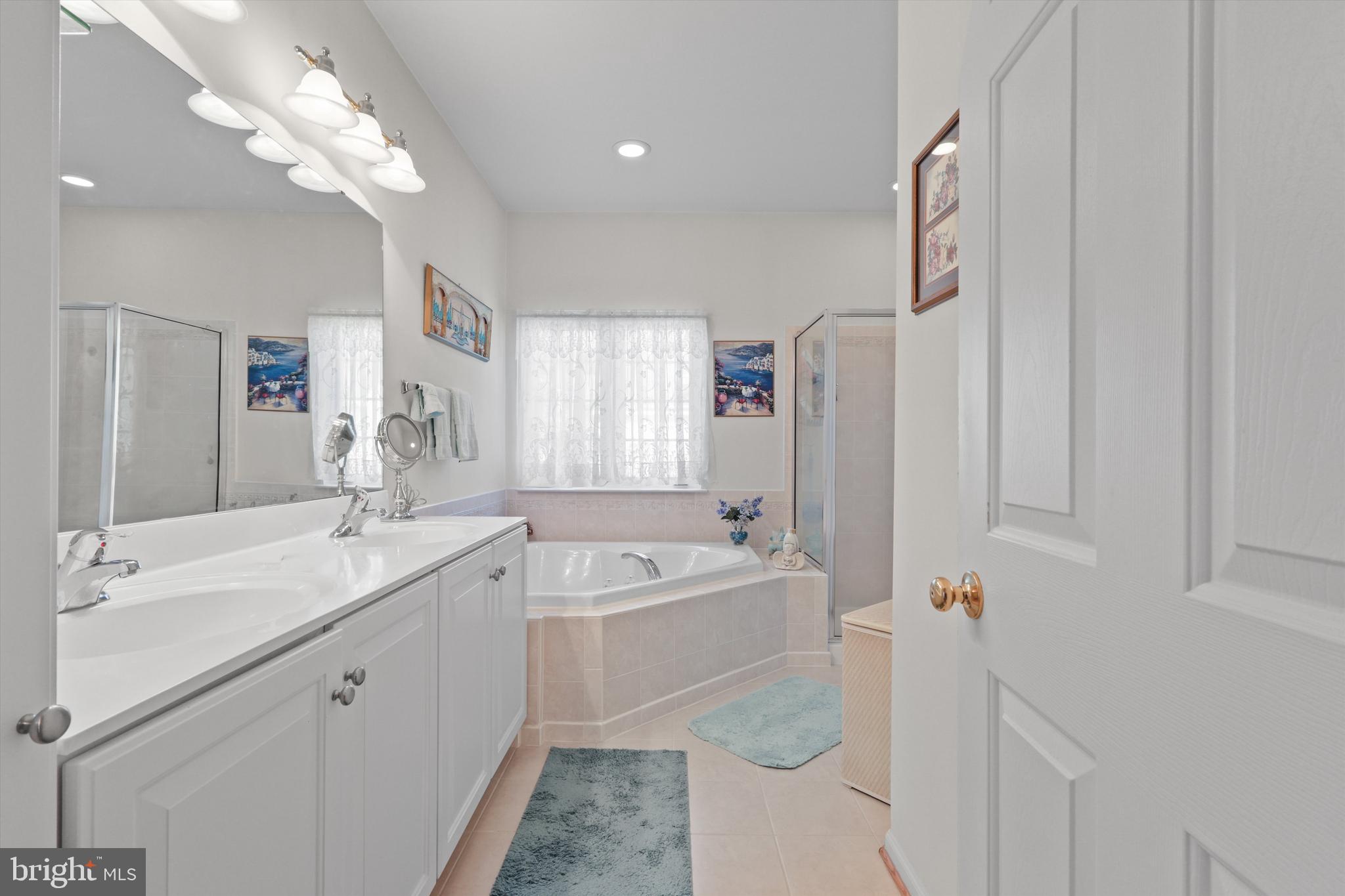 VIRGINIA HERITAGE AT LEE'S PARK - Residential