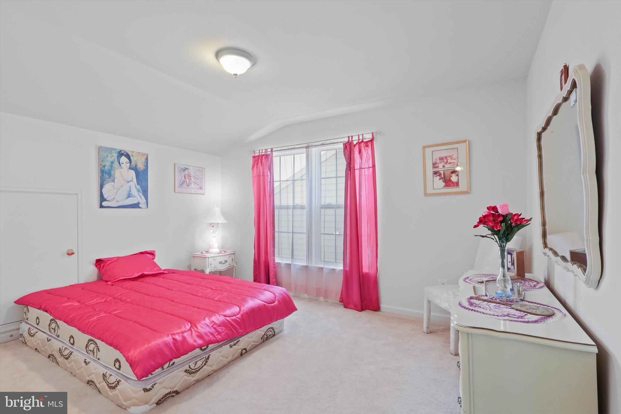 VIRGINIA HERITAGE AT LEE'S PARK - Residential