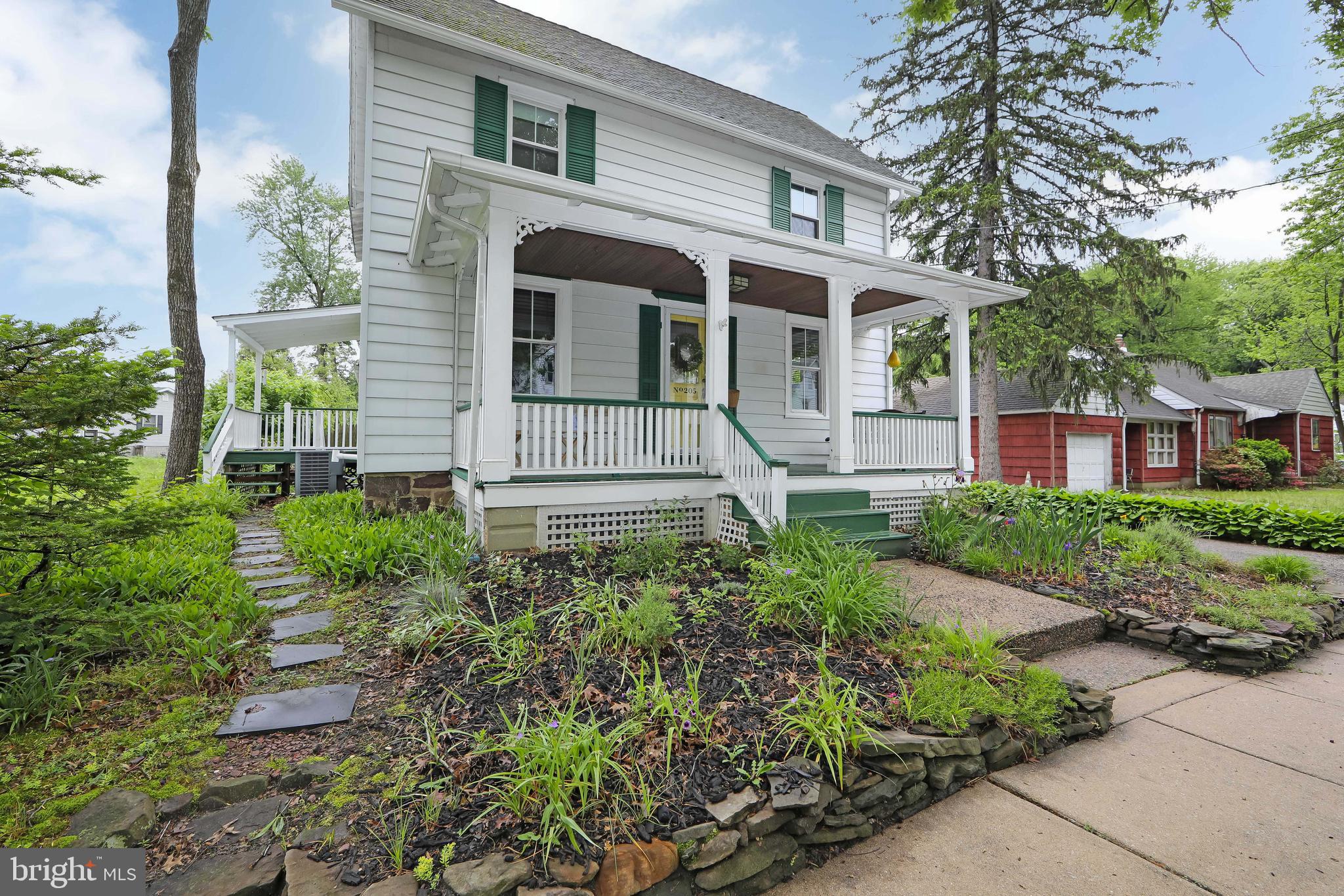 205 EMERSON STREET