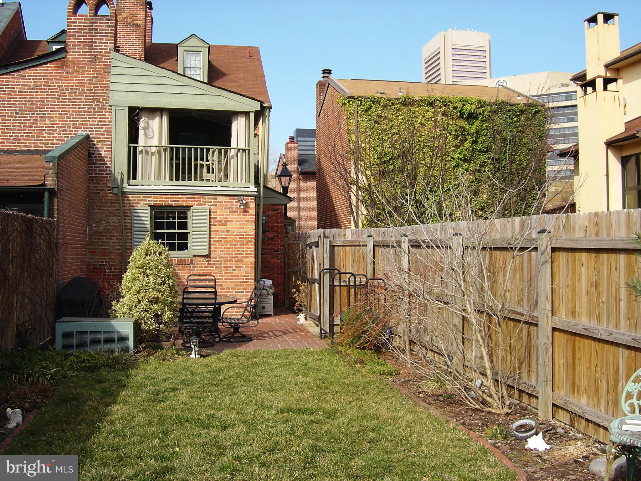 109 W BARRE STREET