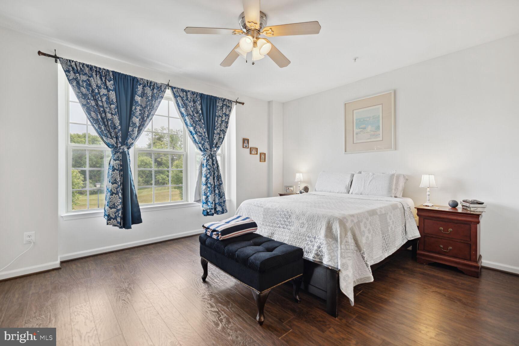 OAKDALE VILLAGE - Residential