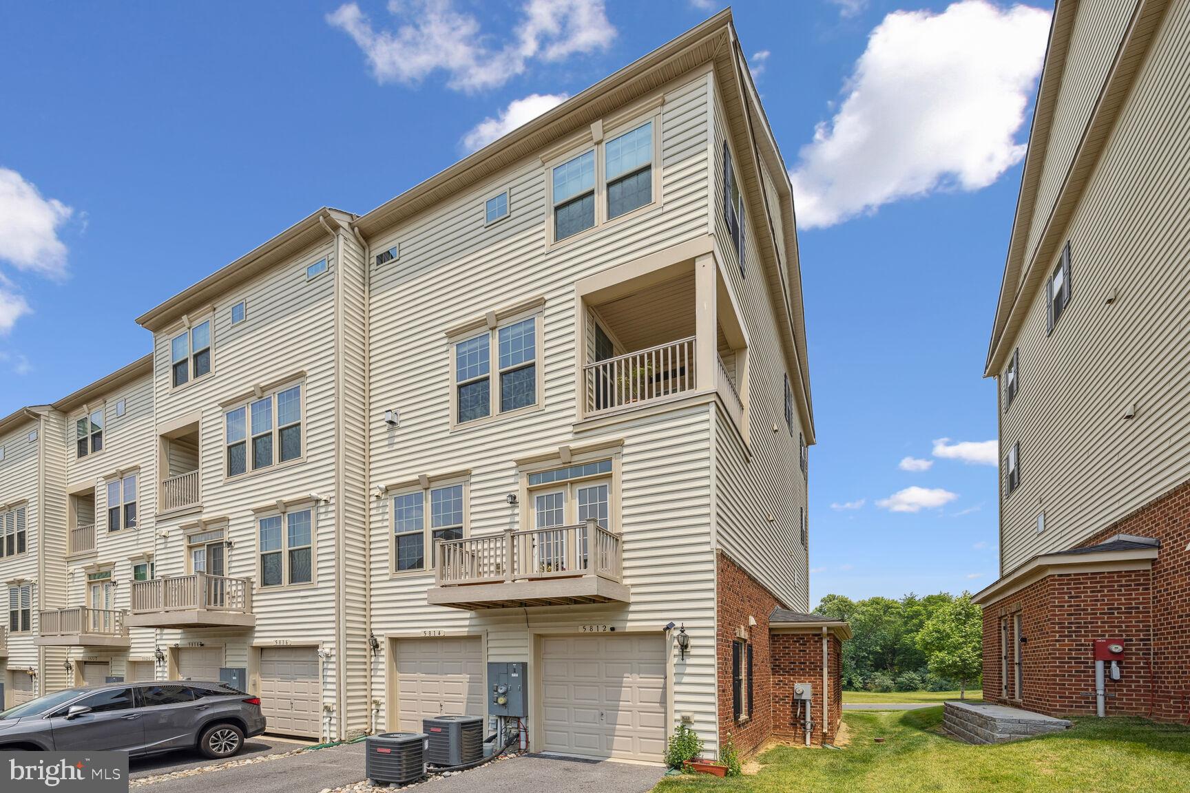 OAKDALE VILLAGE - Residential