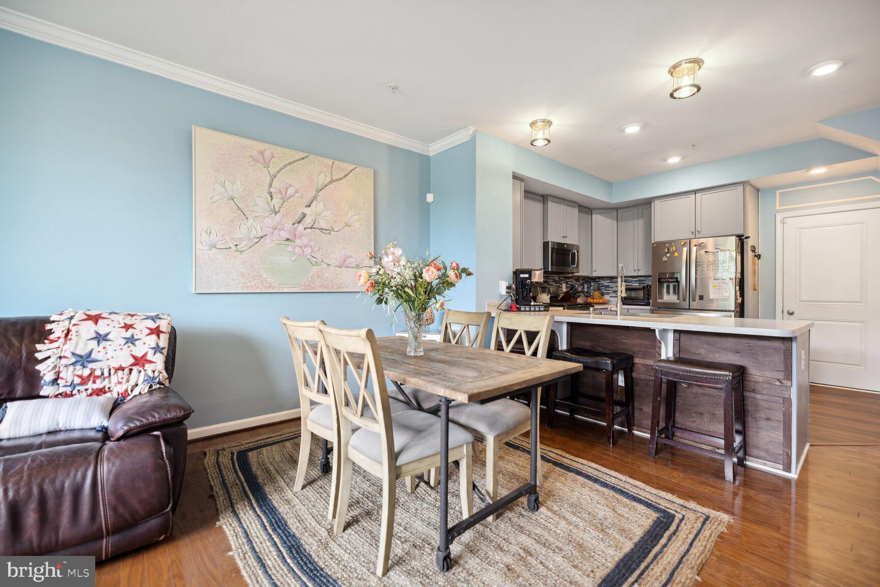 OAKDALE VILLAGE - Residential