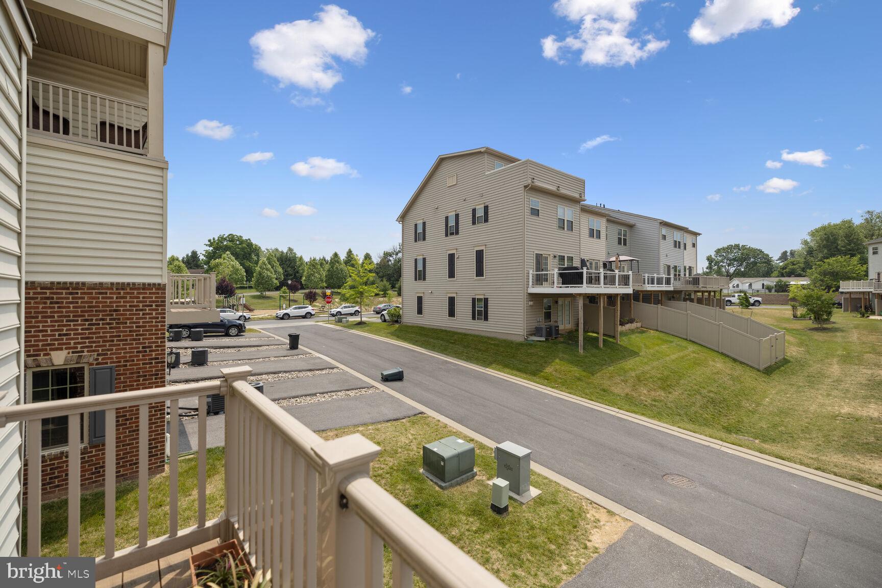 OAKDALE VILLAGE - Residential