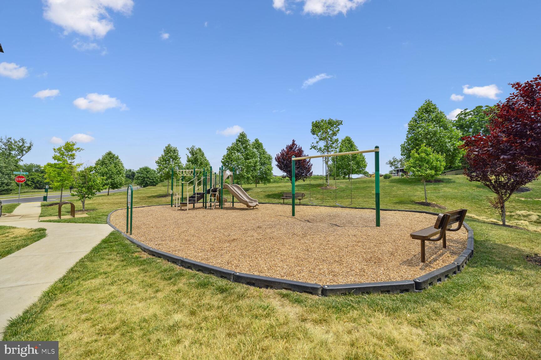 OAKDALE VILLAGE - Residential